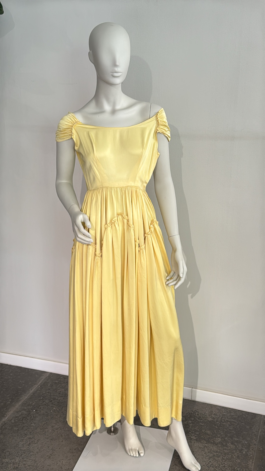 Thumbnail 92b5e9da-a37b-47b5-85e2-c8922e97b95f