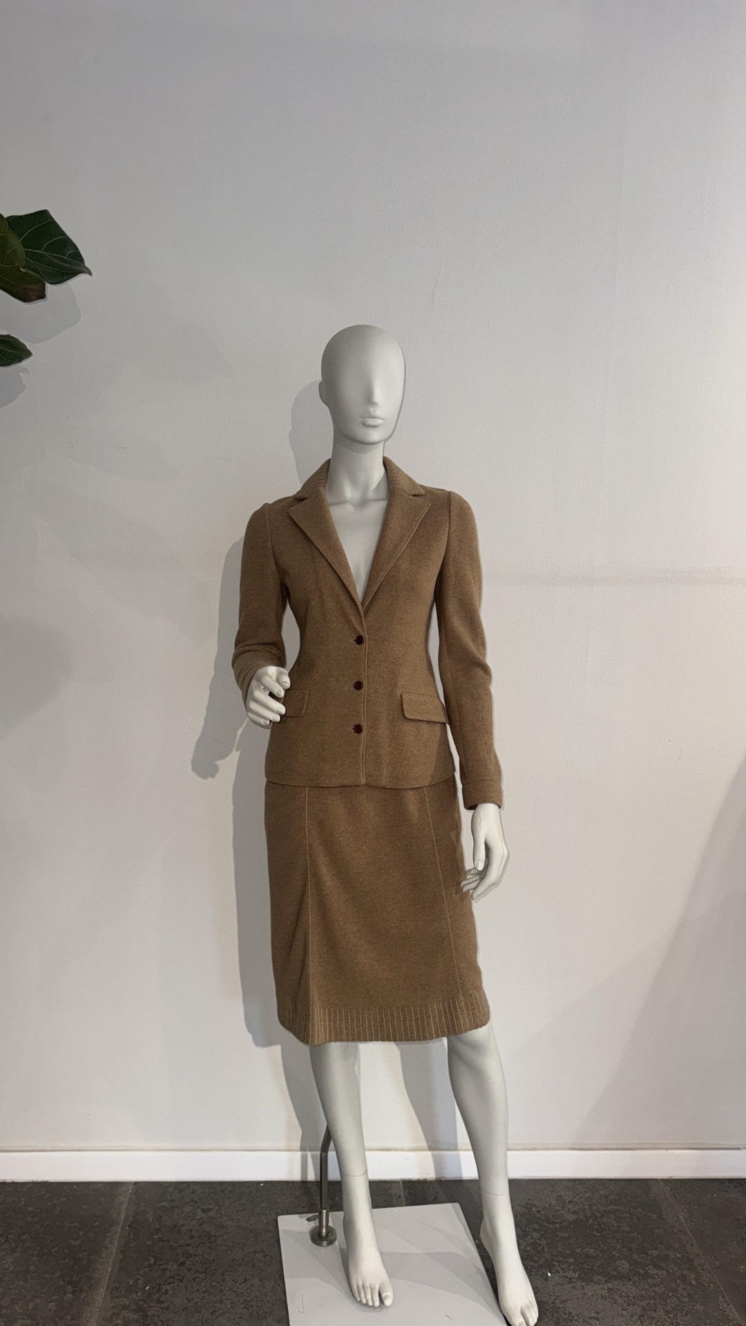 Thumbnail d519474a-3a35-4296-8287-7603d894b6d9