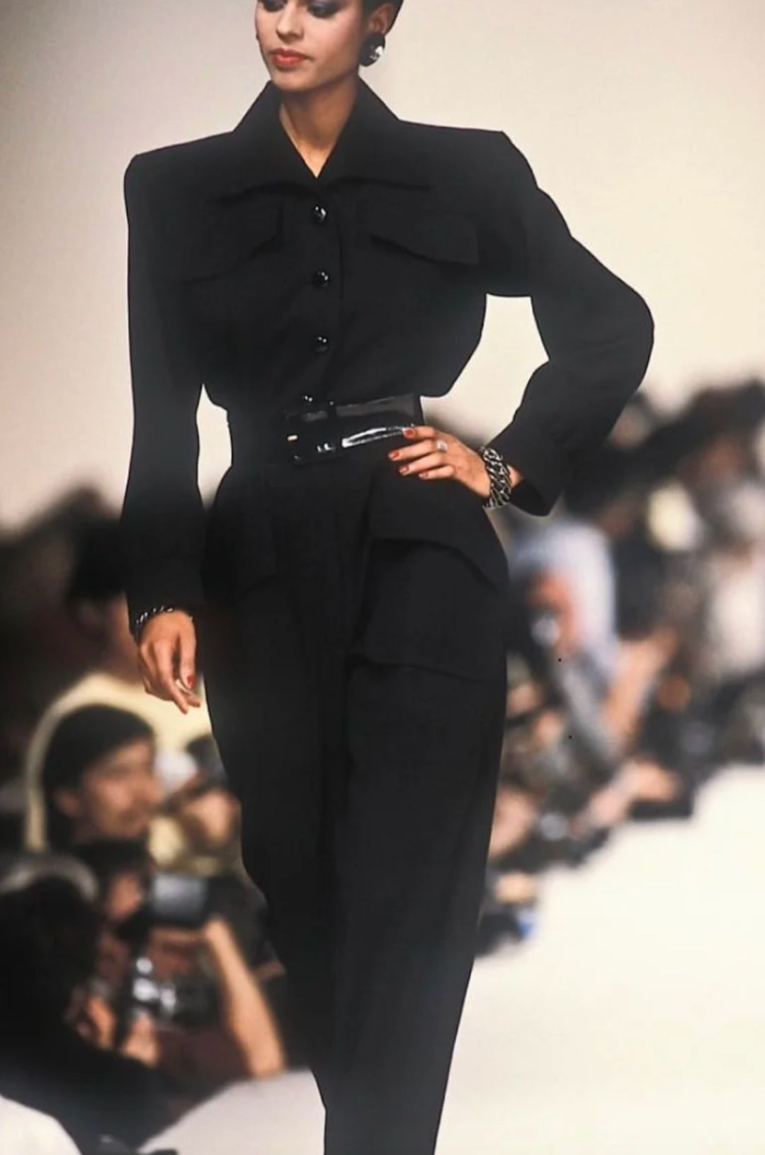 Thumbnail bd233df4-3c30-4bf5-9d81-1b70df8a7840