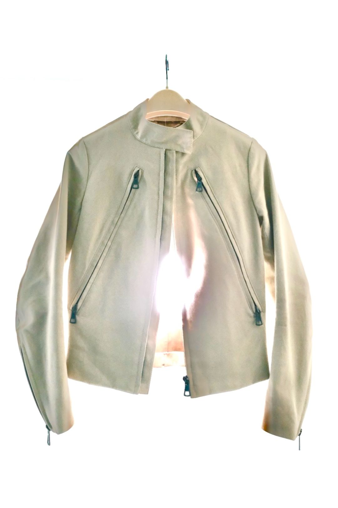 Thumbnail 99360f23-65e4-4cc2-9f83-d6bef608fb6e