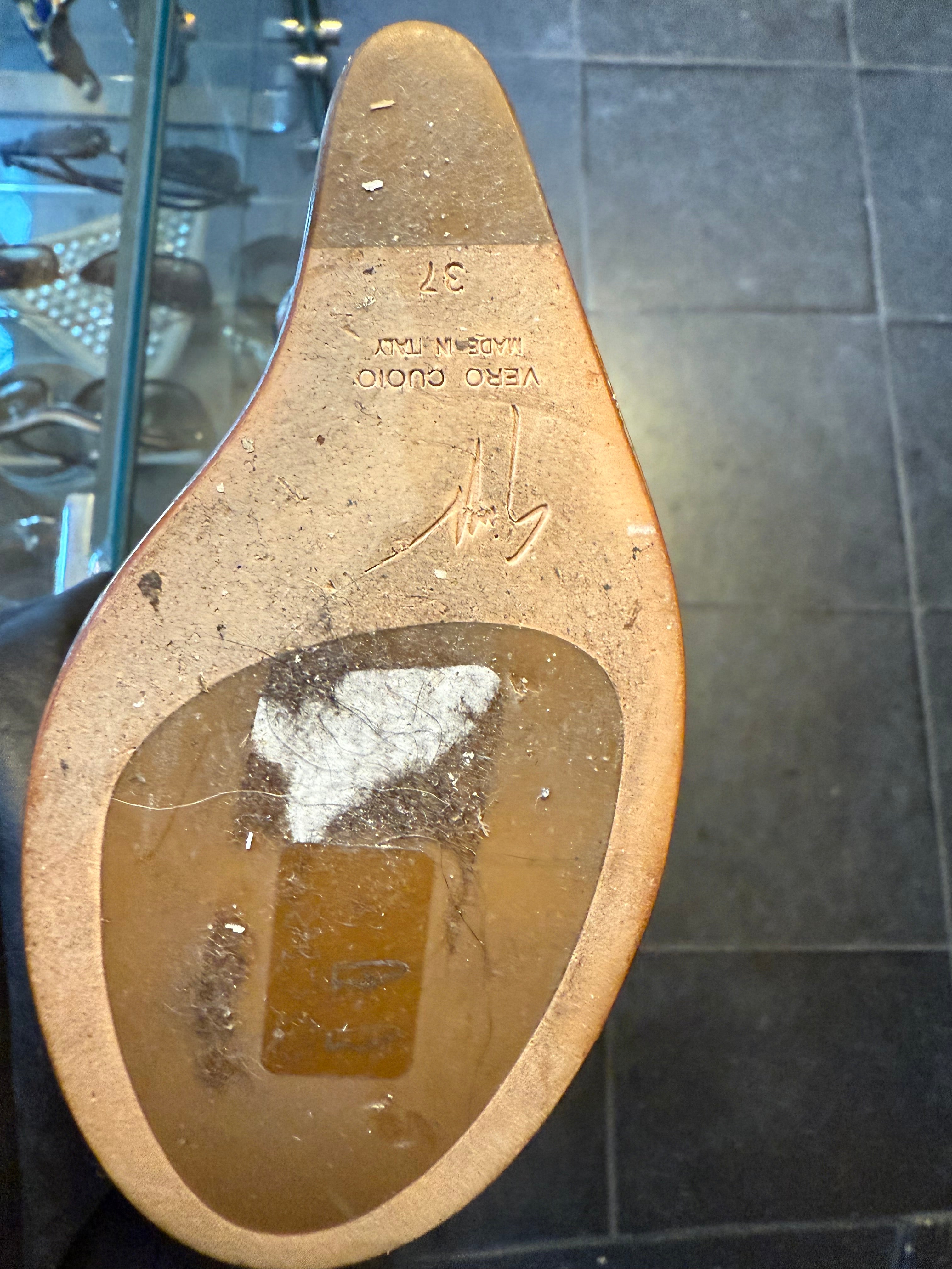 Thumbnail ea3d9467-eb64-438f-bee8-739652f94792