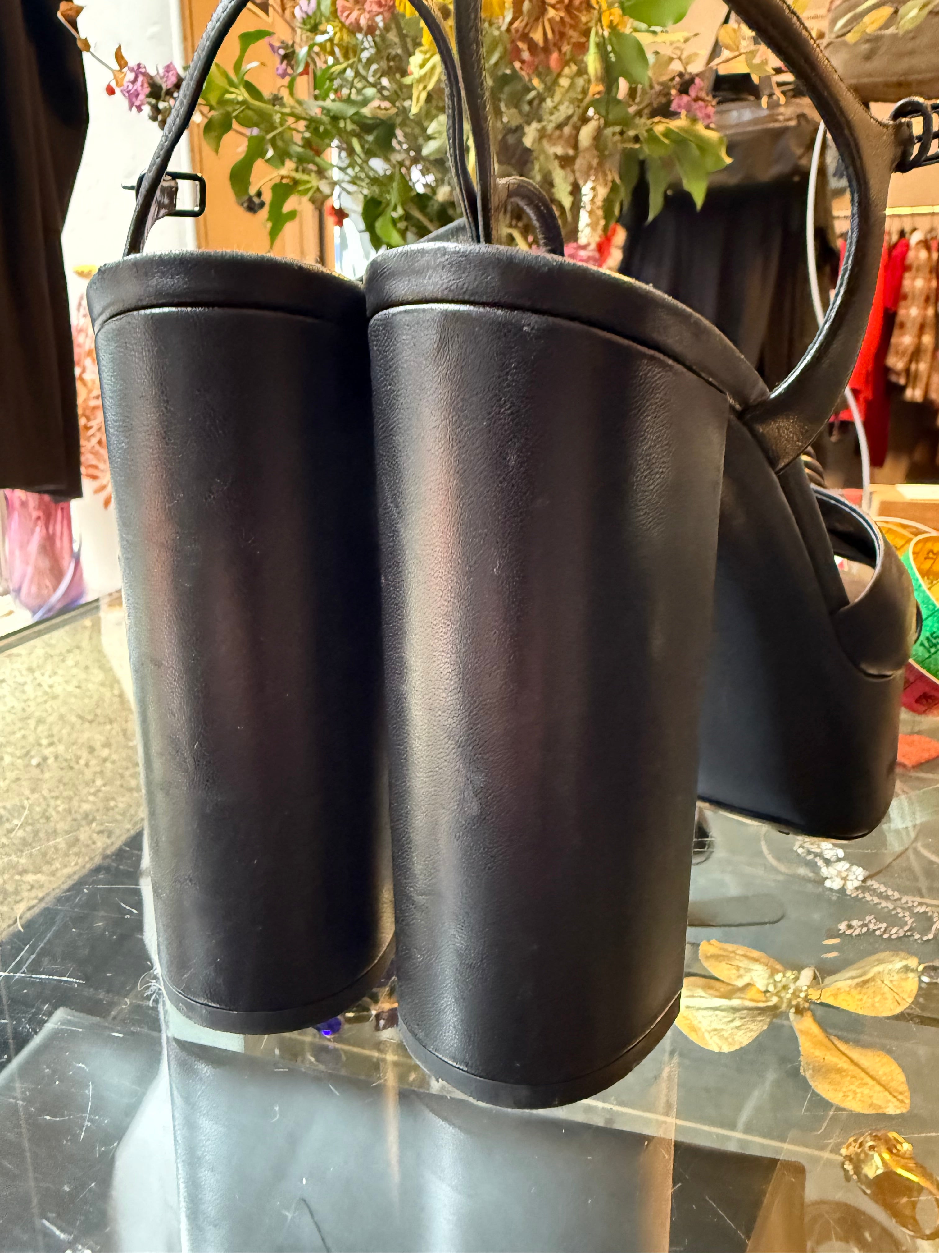 Thumbnail 0721ab20-efac-425d-867e-1066ae3eb820