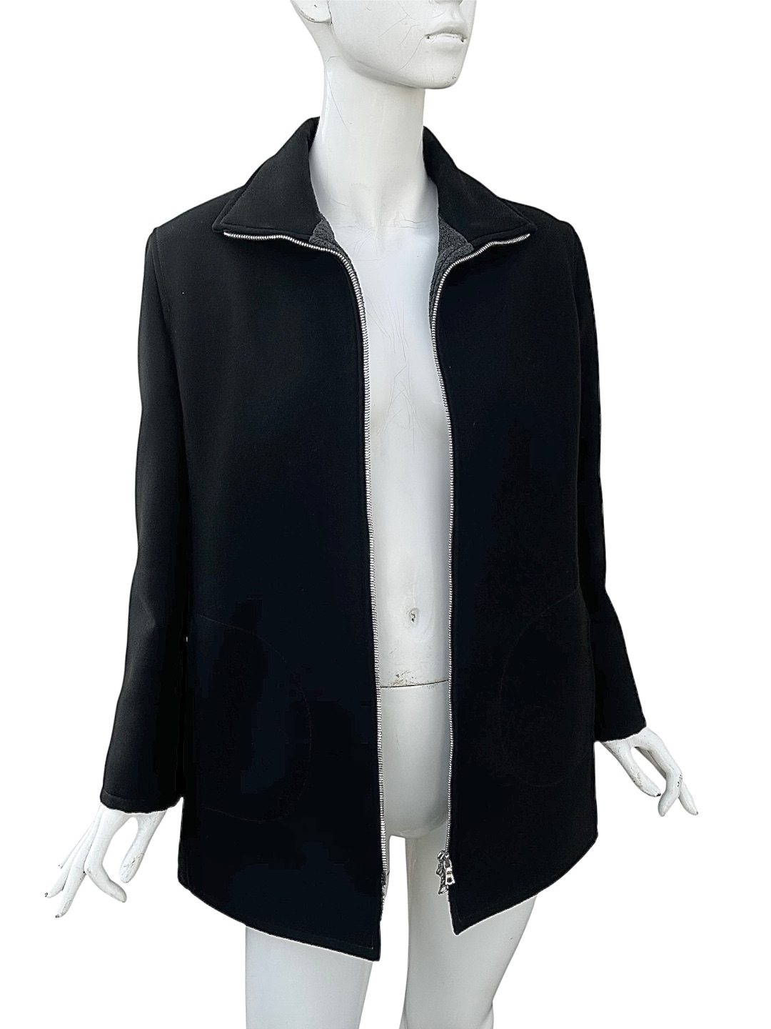 Thumbnail 95dbf95b-523d-4288-a8f9-ef38e5b4d004