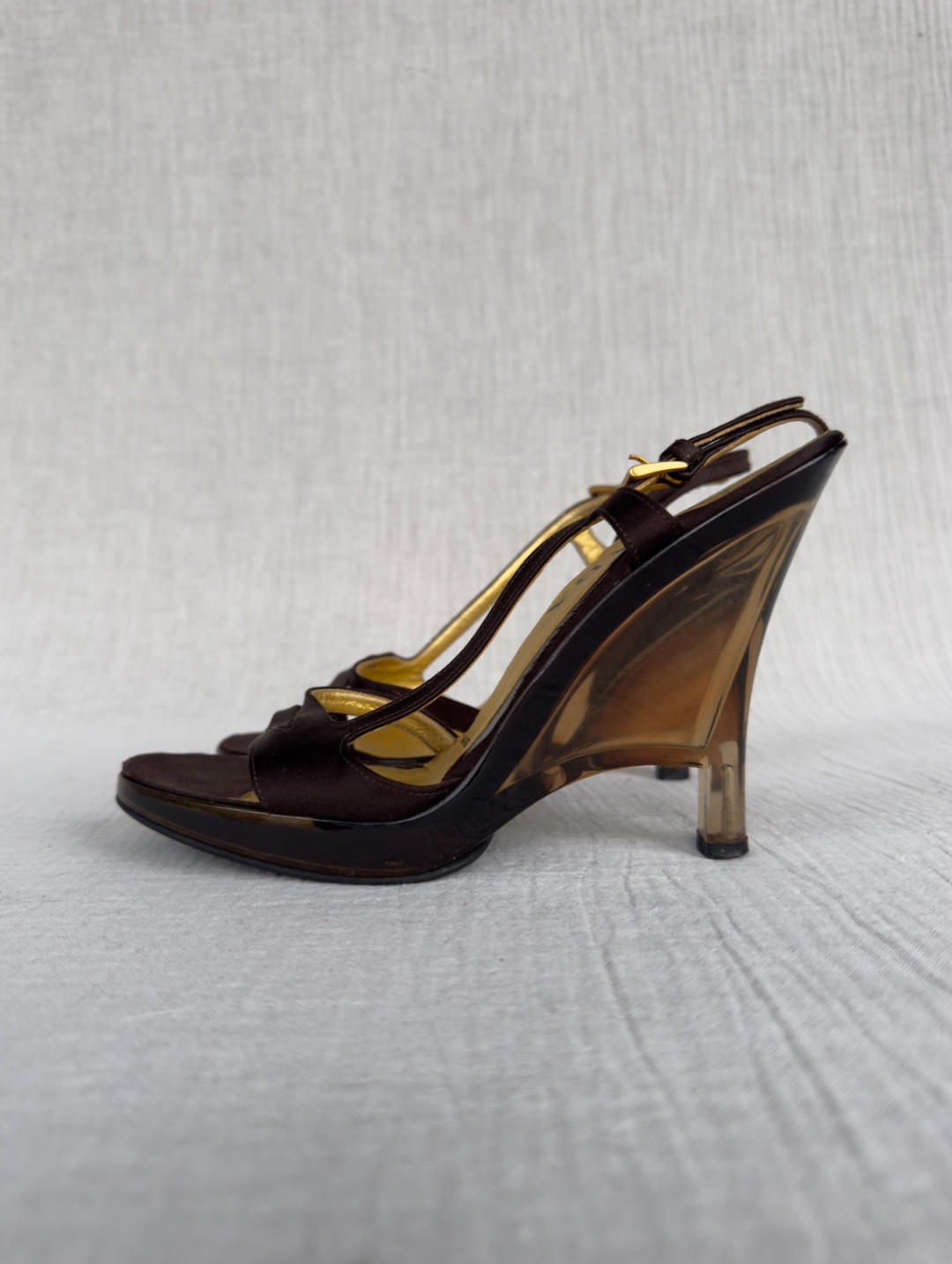 64fec3dc-6bd5-4431-a32f-ca0d66a9955c