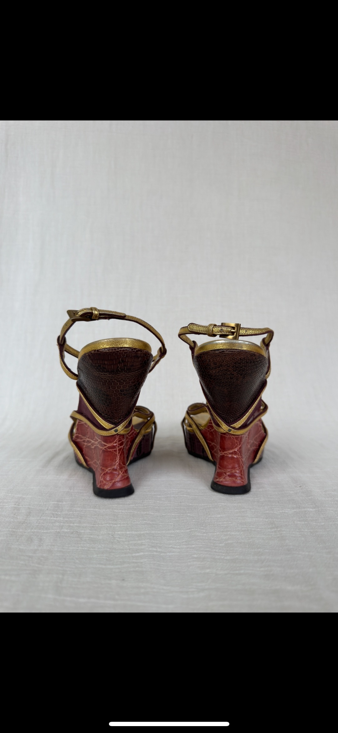 Thumbnail f086384b-c5eb-4e43-a281-74350c4d90a4