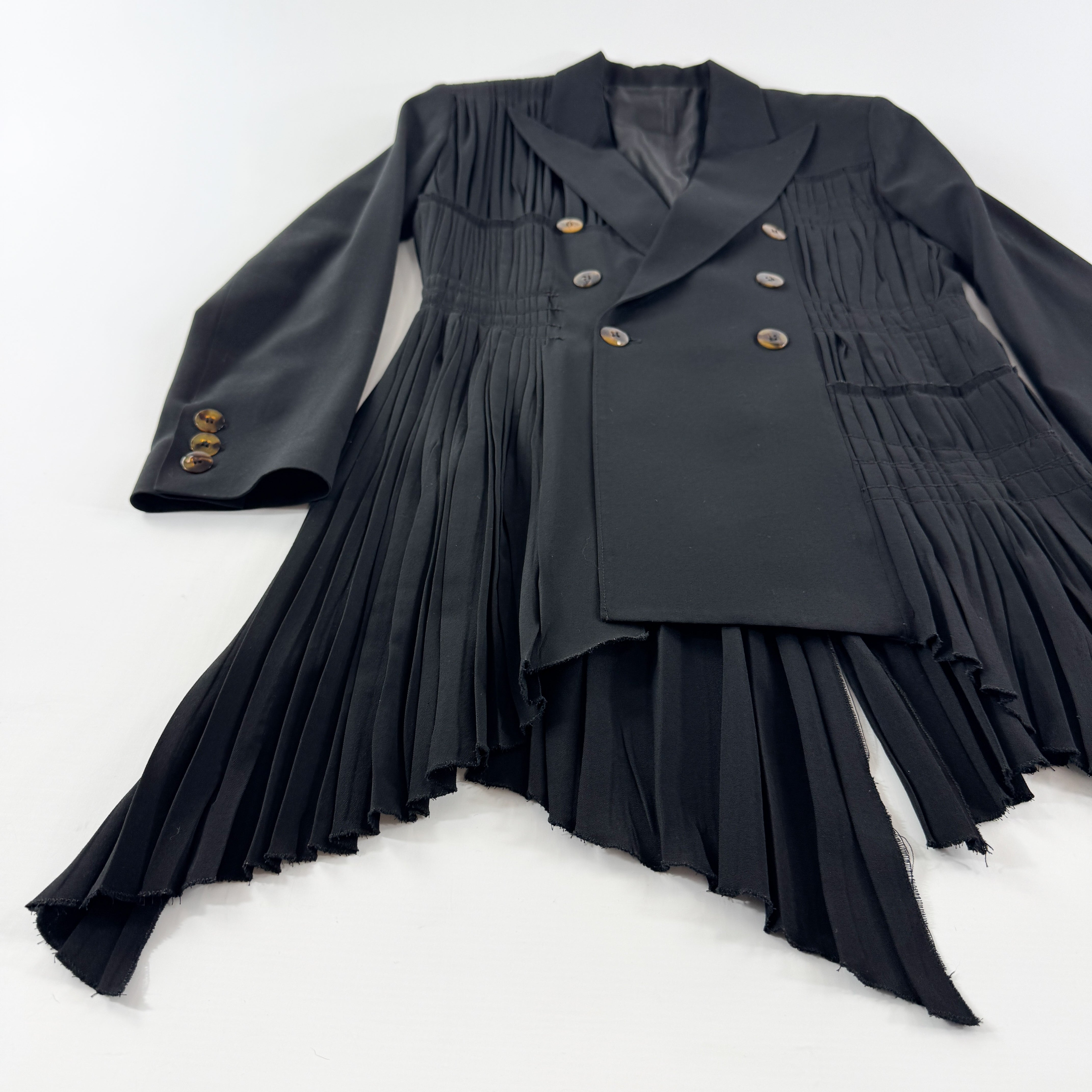 Thumbnail a81d2405-3a78-46e9-84ab-d33bdefebd1b