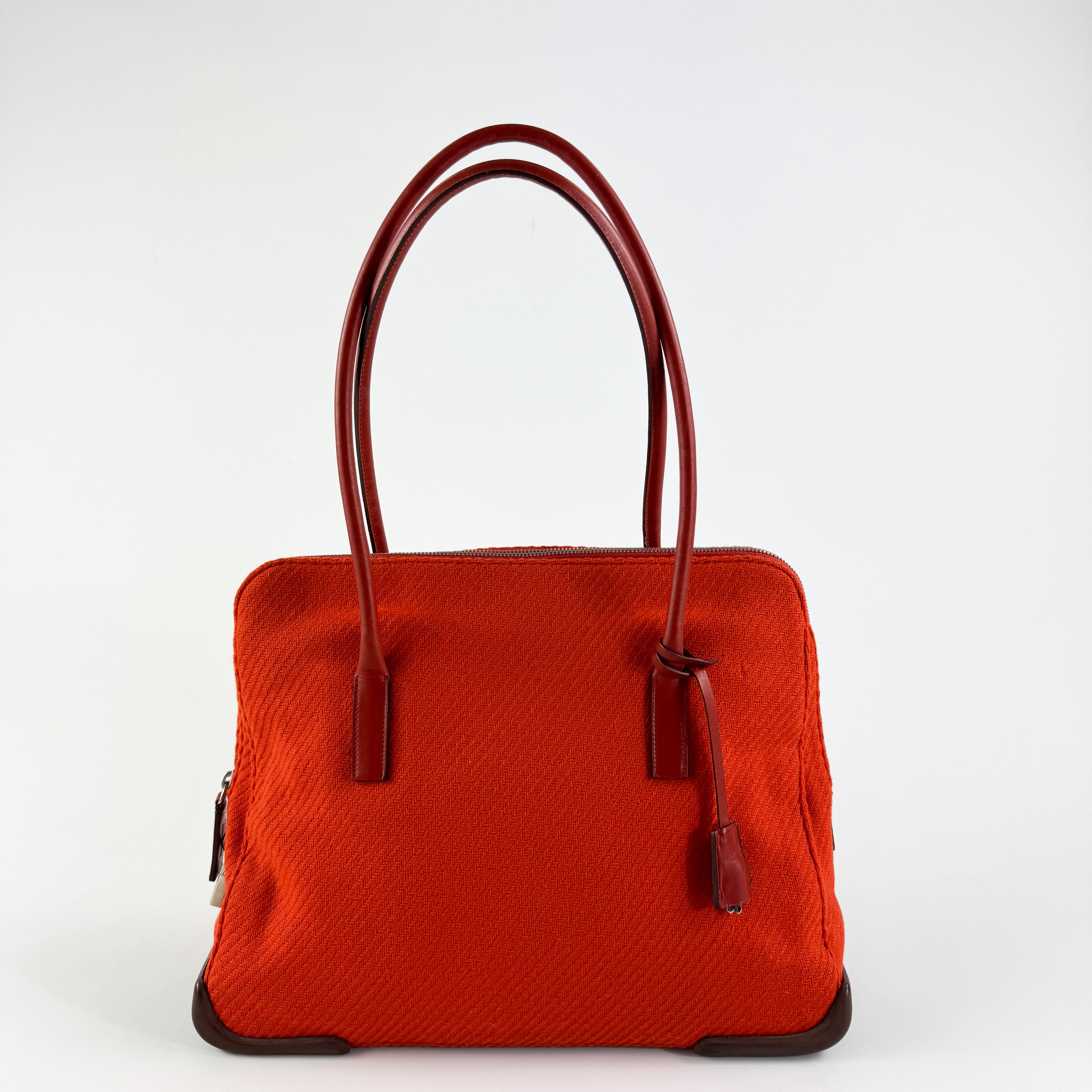 Thumbnail 31703f1d-9fdd-4891-9266-c8dca95f6b76