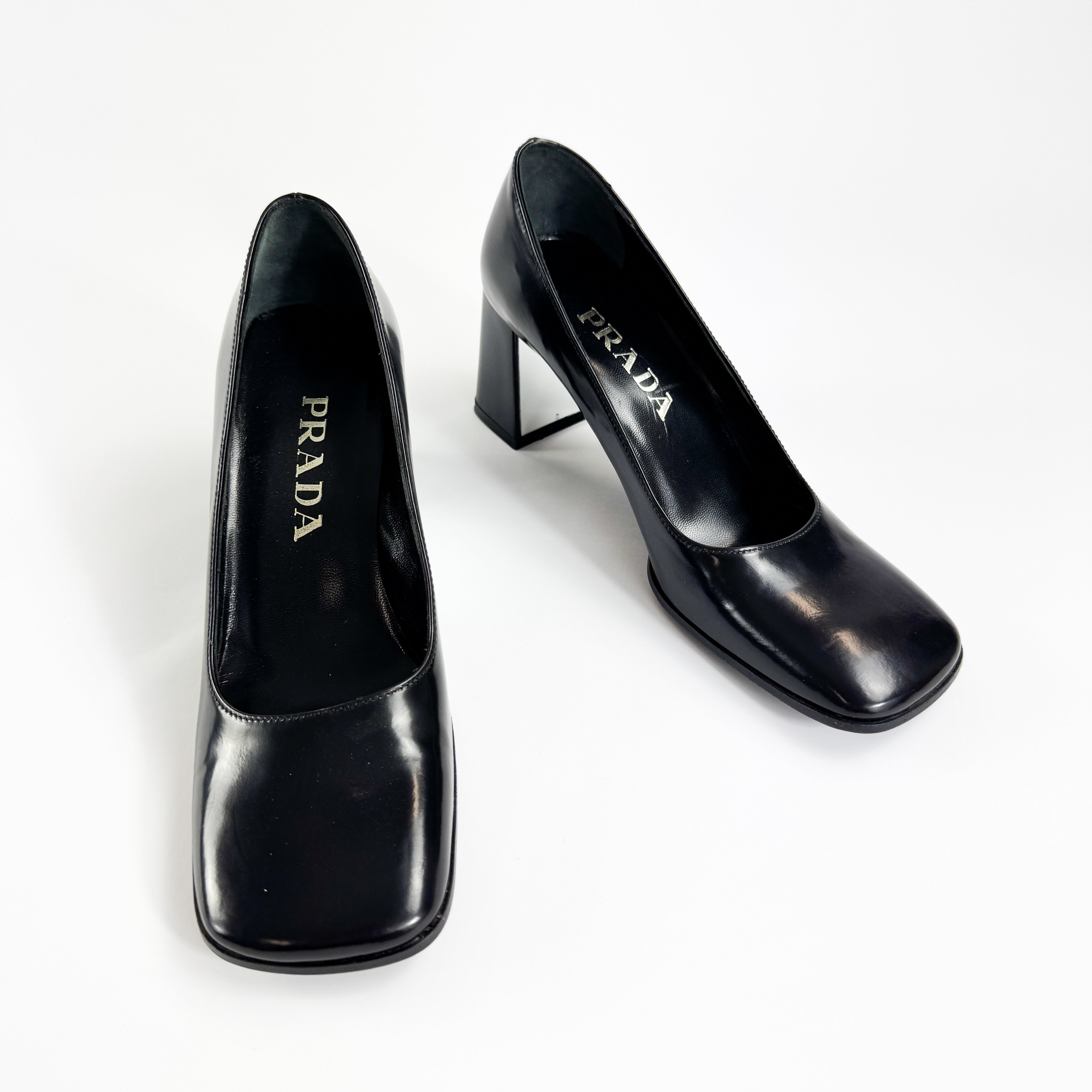 Thumbnail 128a2435-6d7e-4f7d-8817-27a056efc273