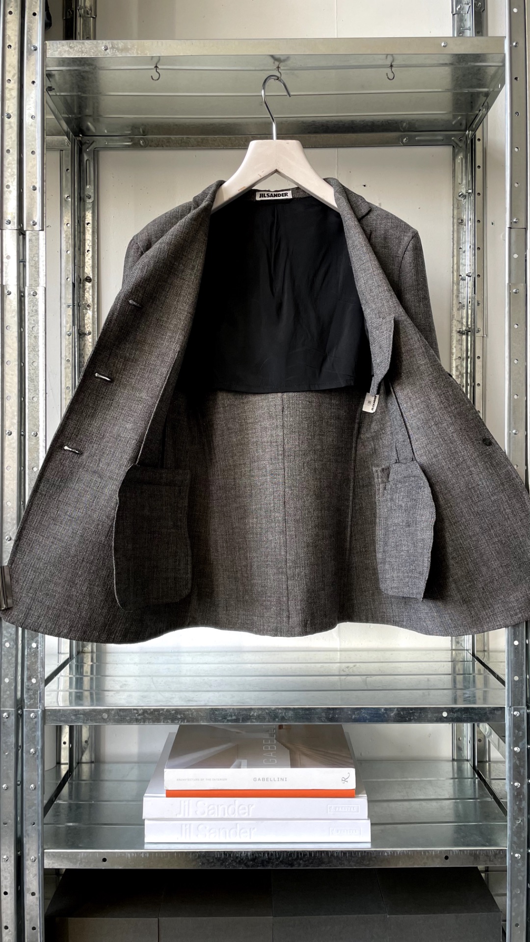 Thumbnail 0f6d8392-723d-41c3-84c1-9958e3063a0d