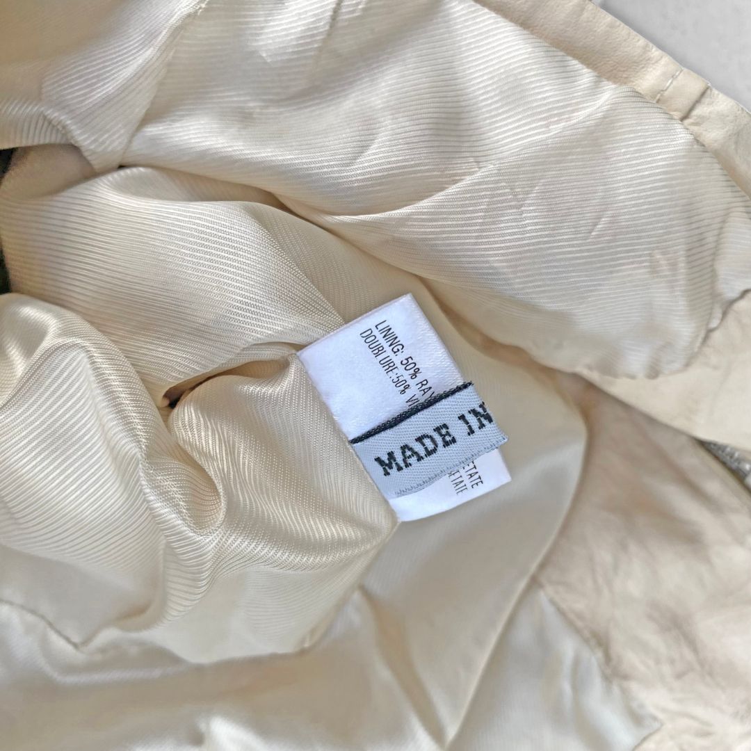 Thumbnail 72119424-a6ef-499d-bfed-111100ec0ae0