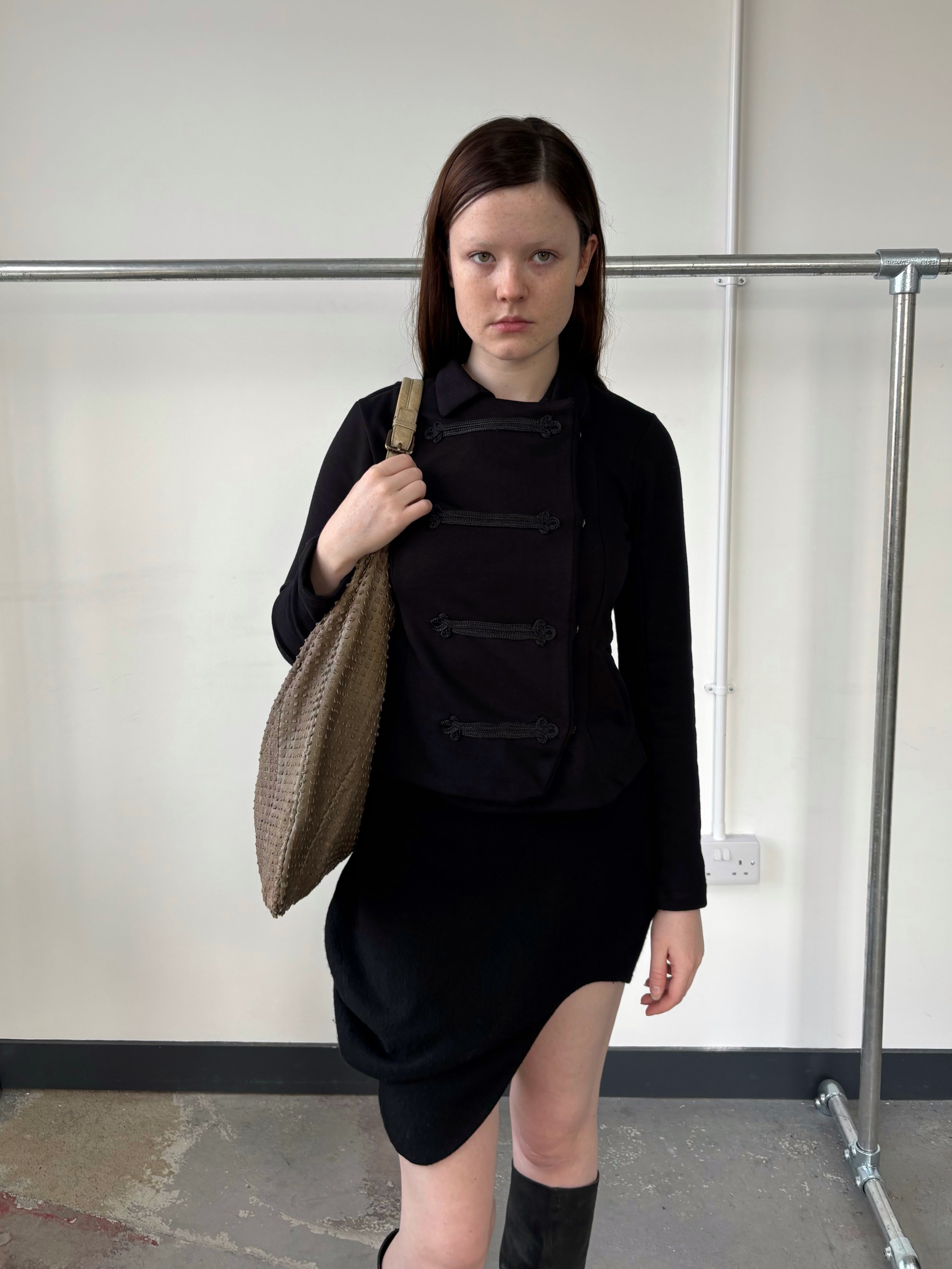 Thumbnail 6b3fb0e6-2097-4571-b94e-a2dc746aa05a