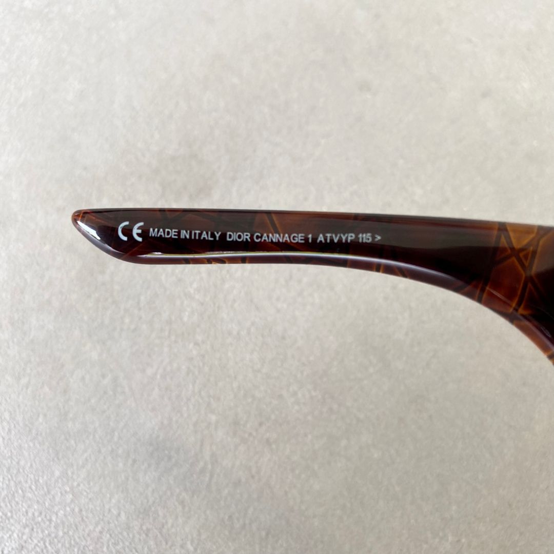 Thumbnail 1bf65def-a33e-43d6-9c93-ba54a8d13025