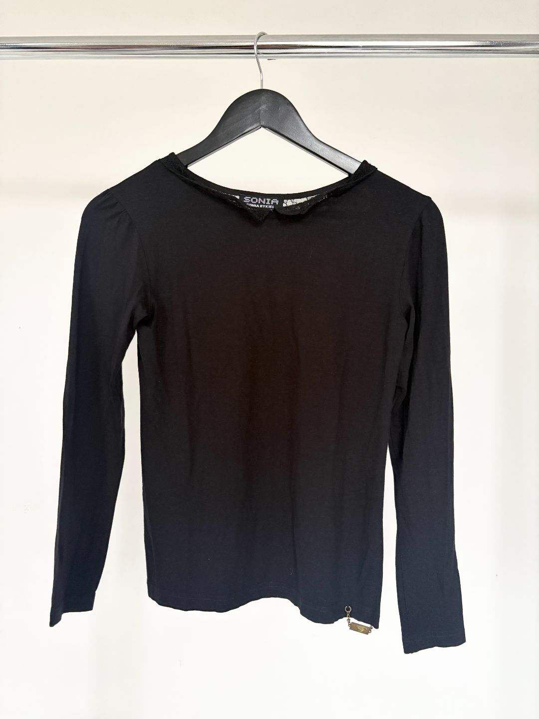 a340477d-1fb7-433b-bb72-d3c4d60b3f96