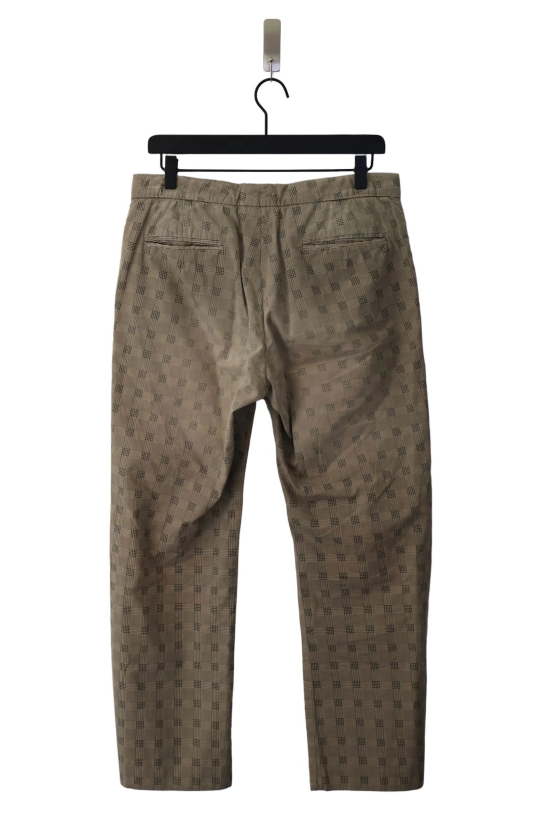 Thumbnail 72799663-c458-4c4b-b7a0-638d4bfb3692