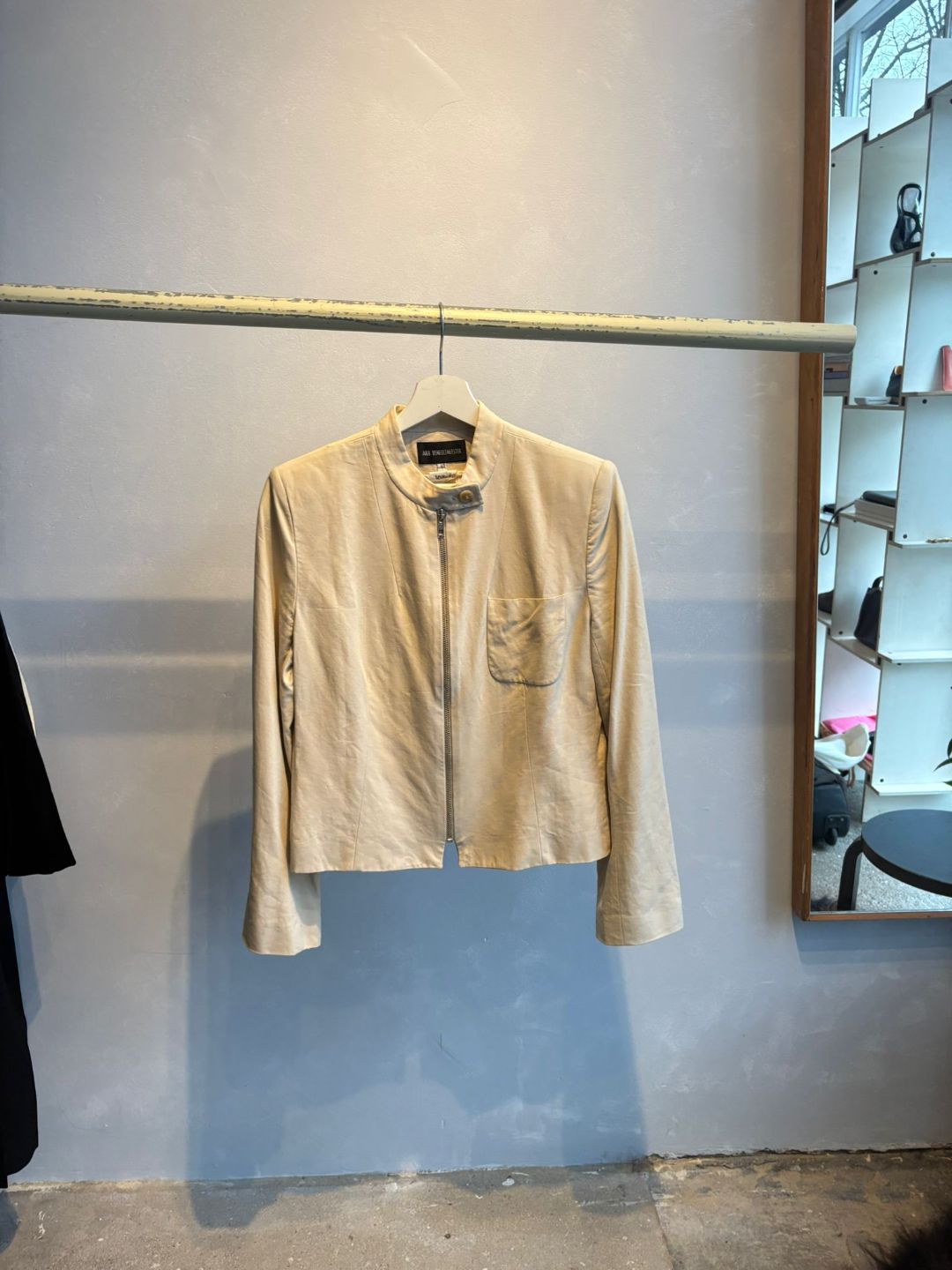 228537fe-a7d2-447a-9301-f4f8f096a129