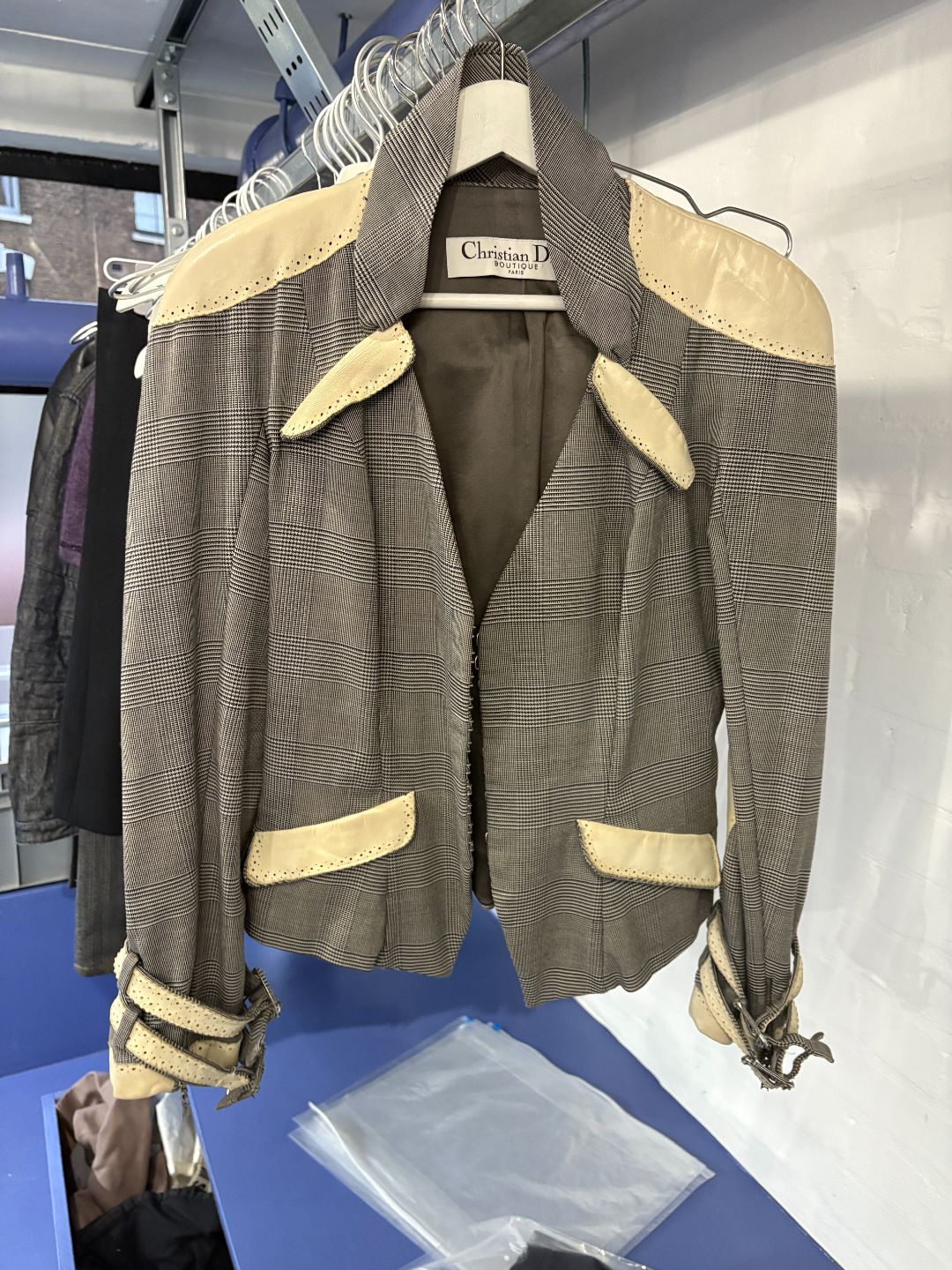 51d923cf-b3b0-4151-8b1c-ef4681c468c5