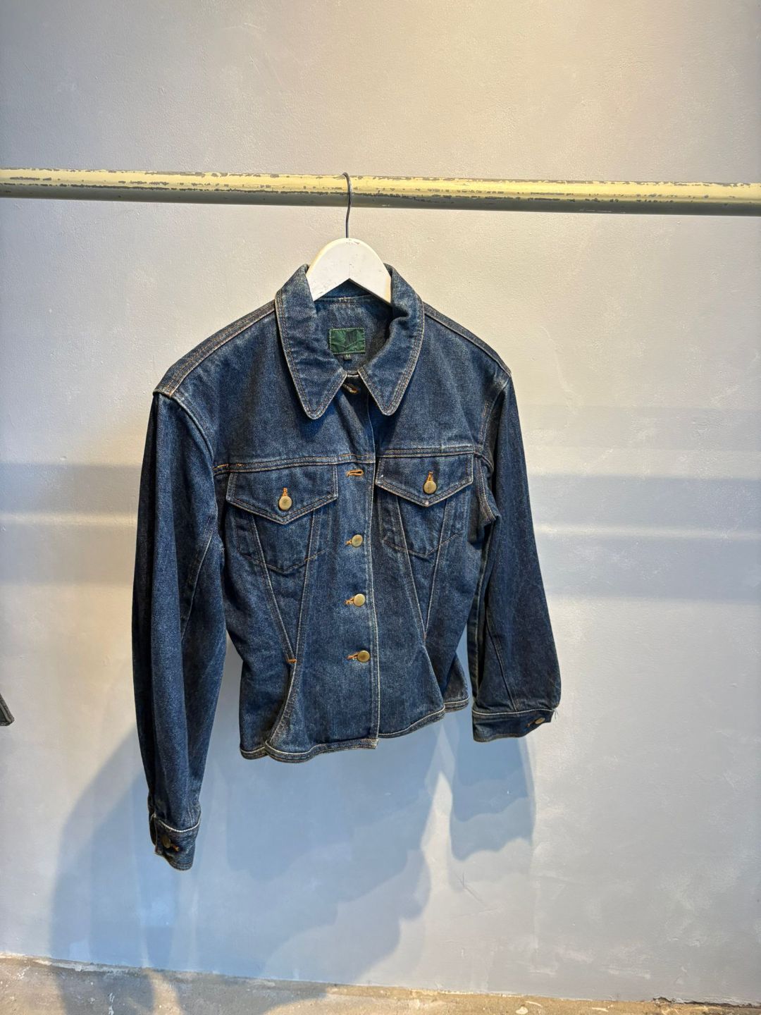 4a206bc8-a4ac-431f-84a1-d3d4bf4ec3c5