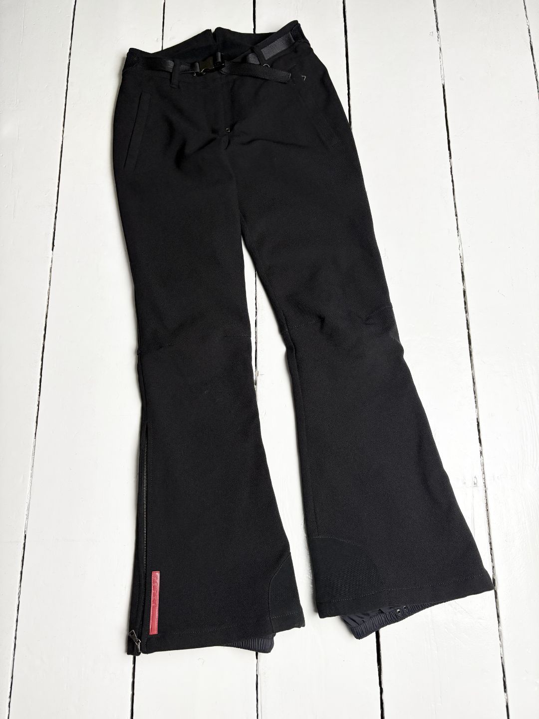 beea0747-d192-4617-b7d6-5877cb3ae53a