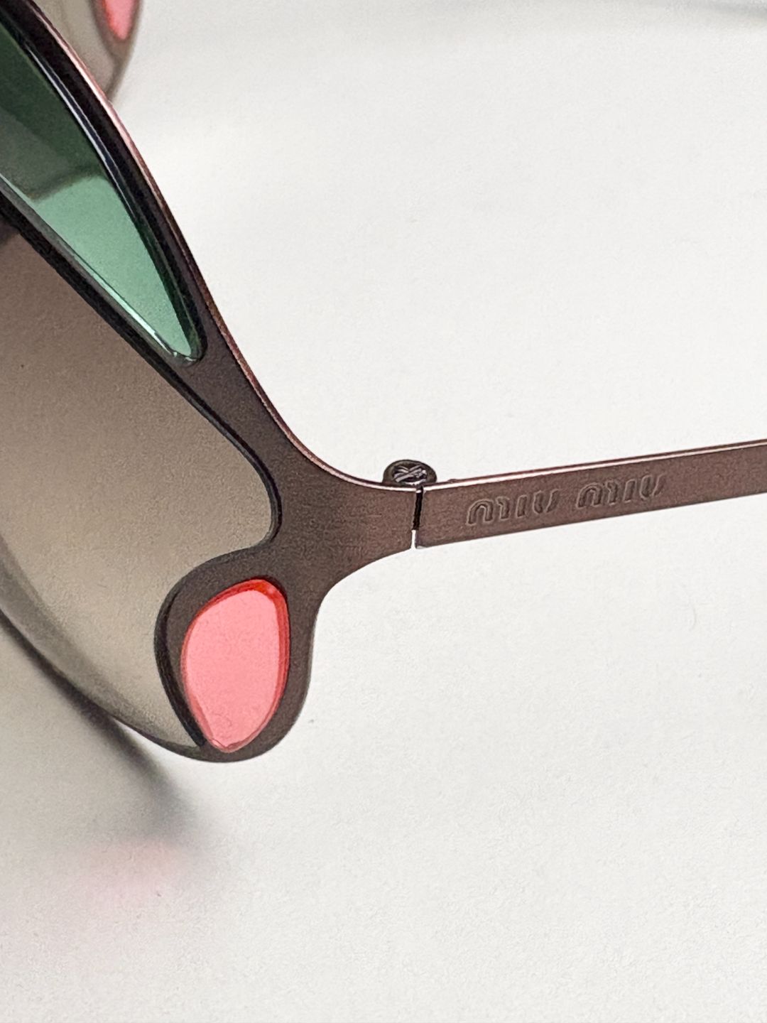 Thumbnail b48b5a4c-abd2-4927-a7f9-bbf3846cc049