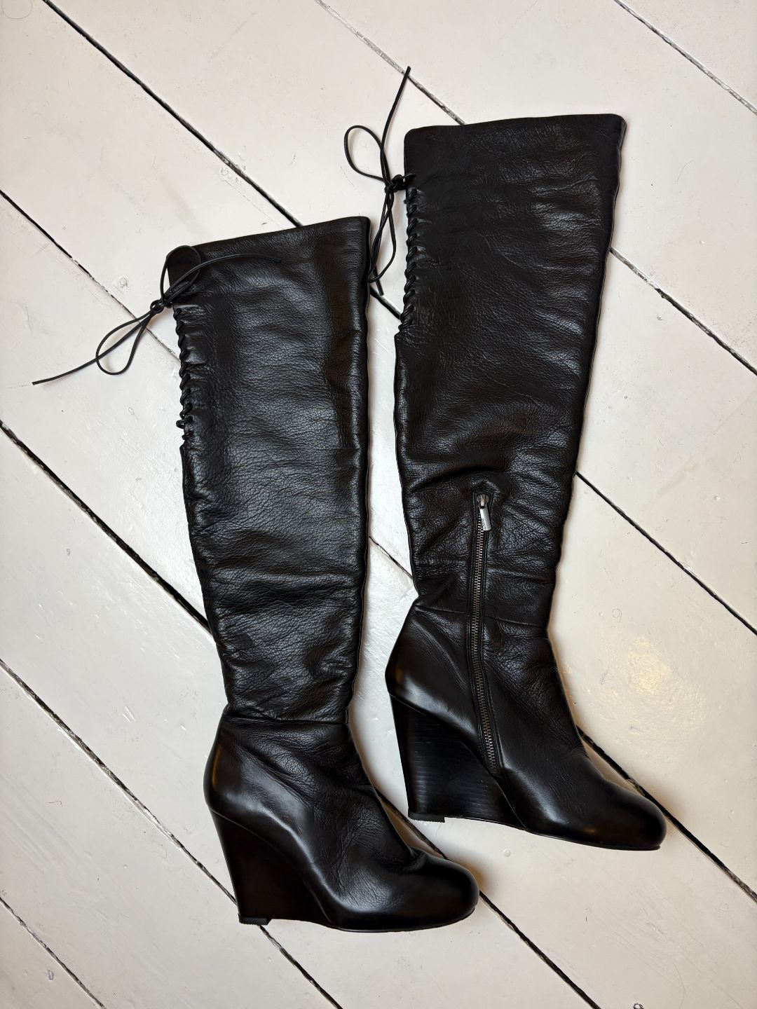 b8c4d51b-1531-48b0-b8c3-70cd81e26d0b