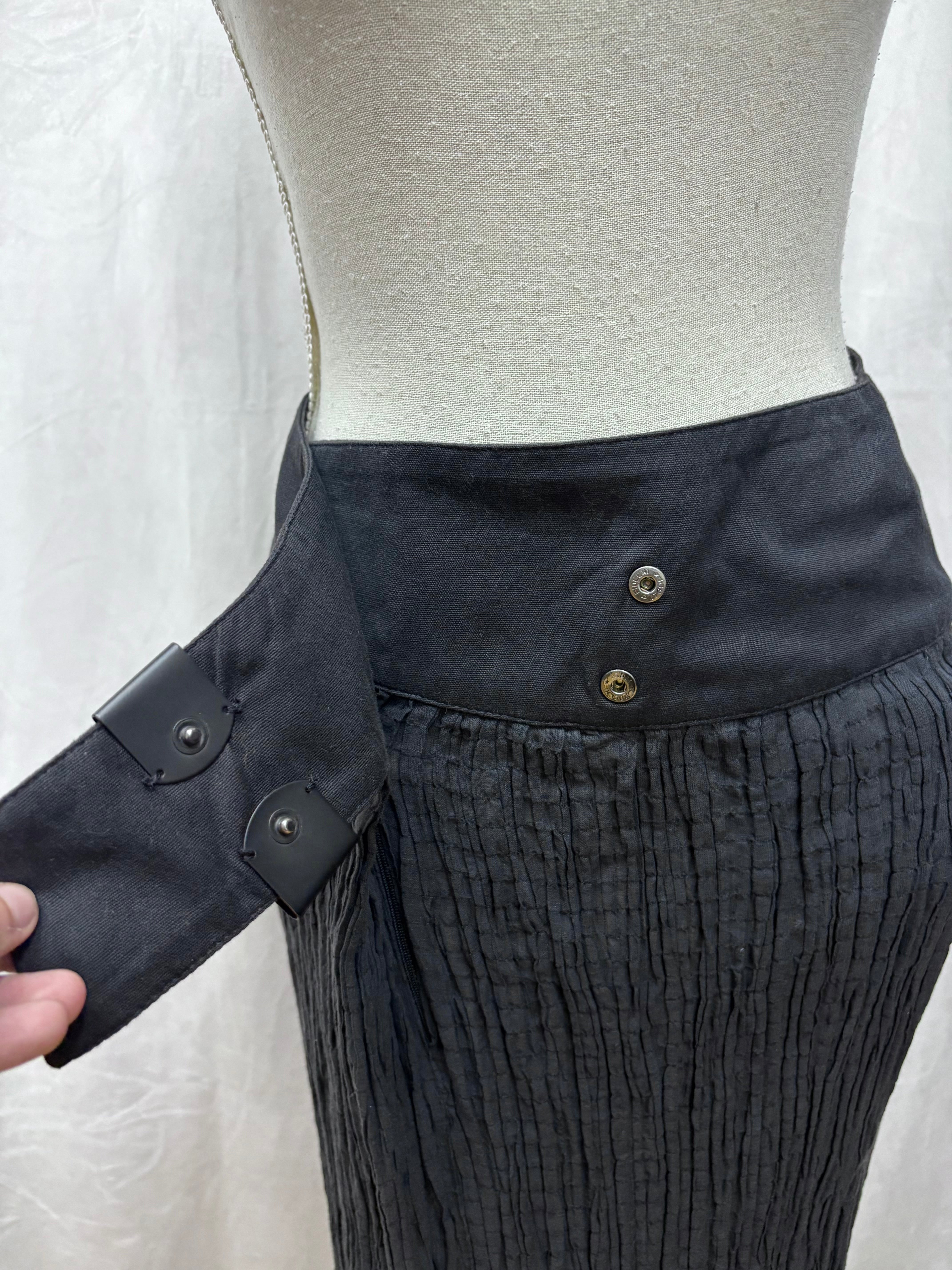 Thumbnail e9df6d4b-a9f3-457e-8ed2-251d3a04cce2