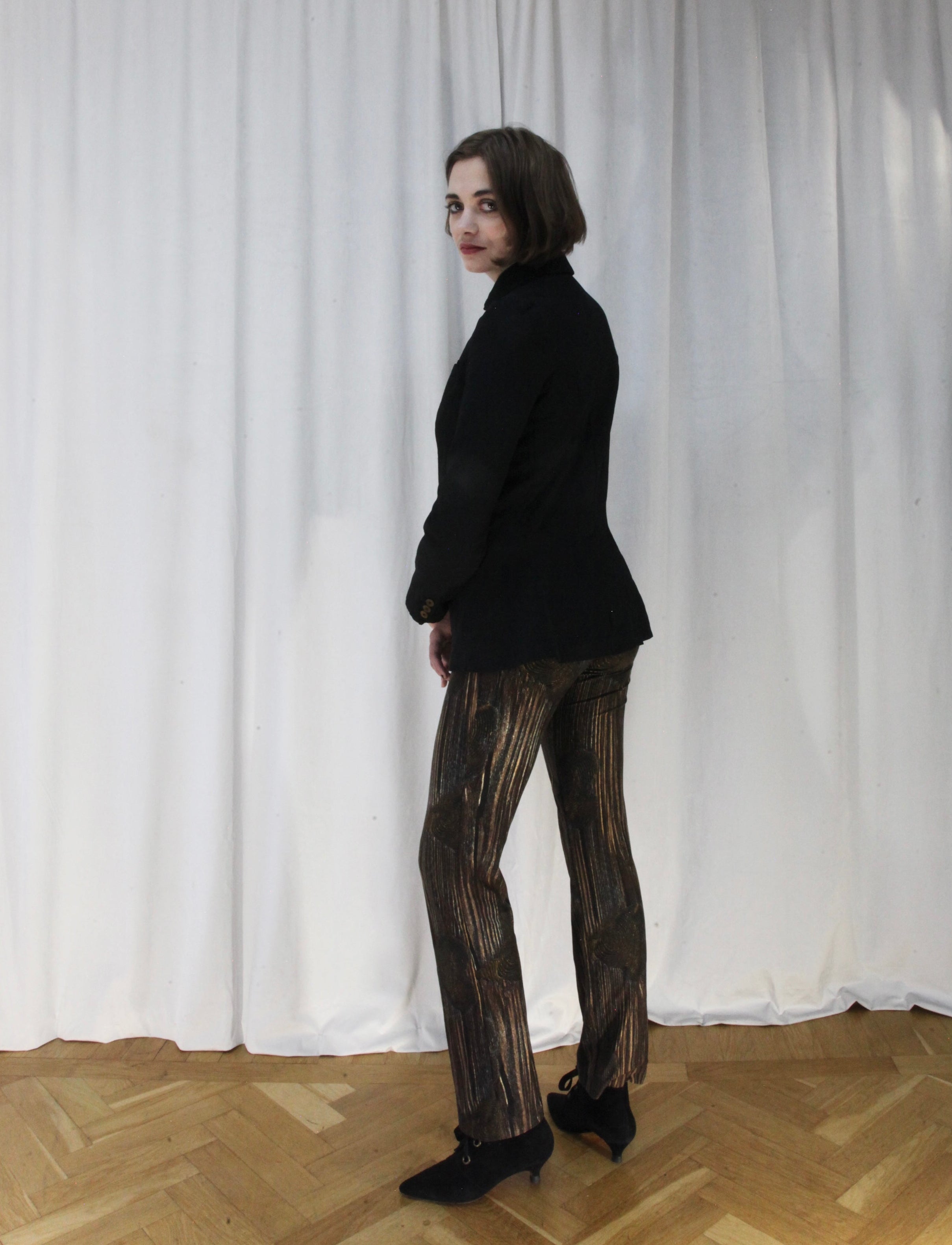 d7ffff40-8f34-4d1b-8d5b-864265d810ba