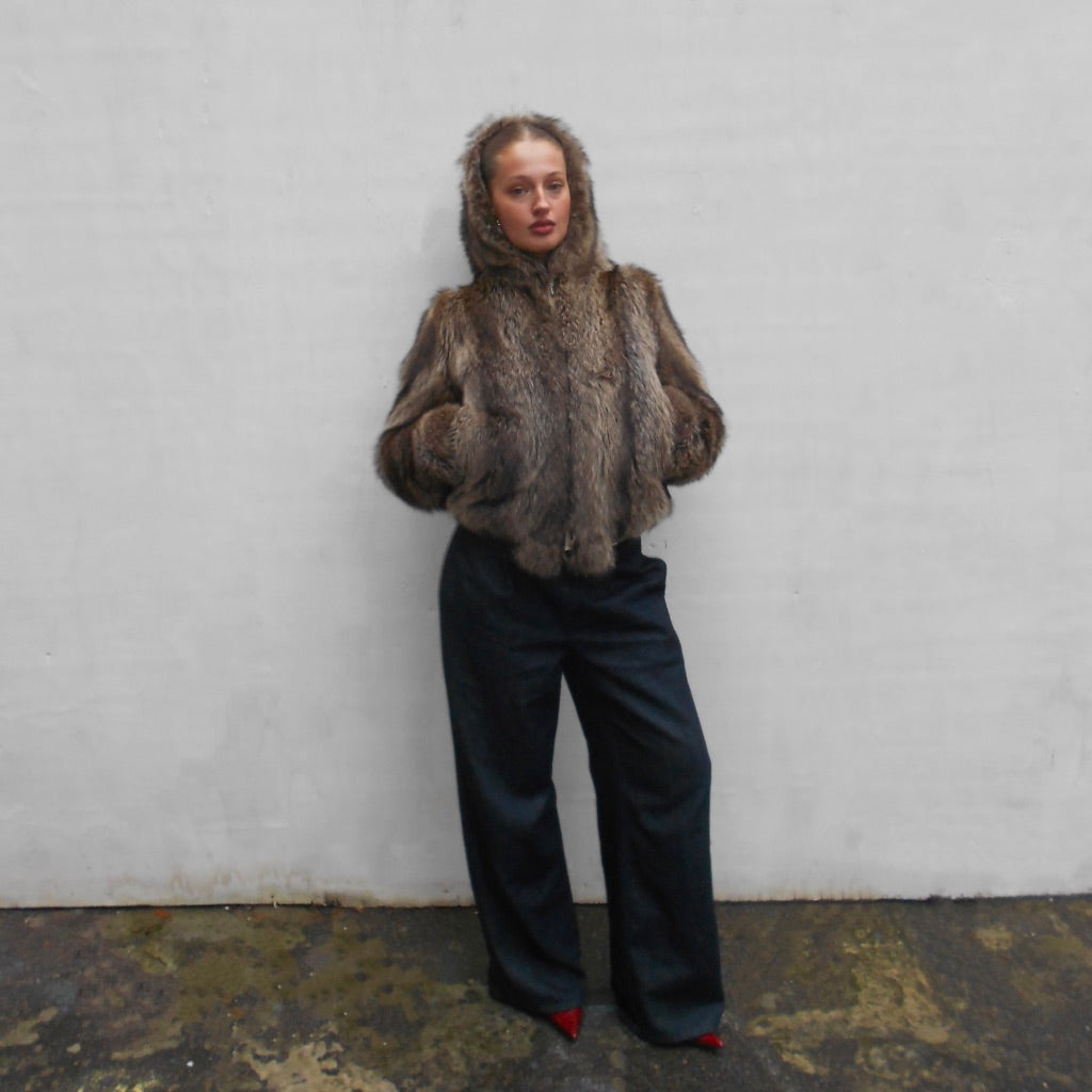 Thumbnail 15721bb8-bc6a-4e2a-bc25-af71c6a36a96