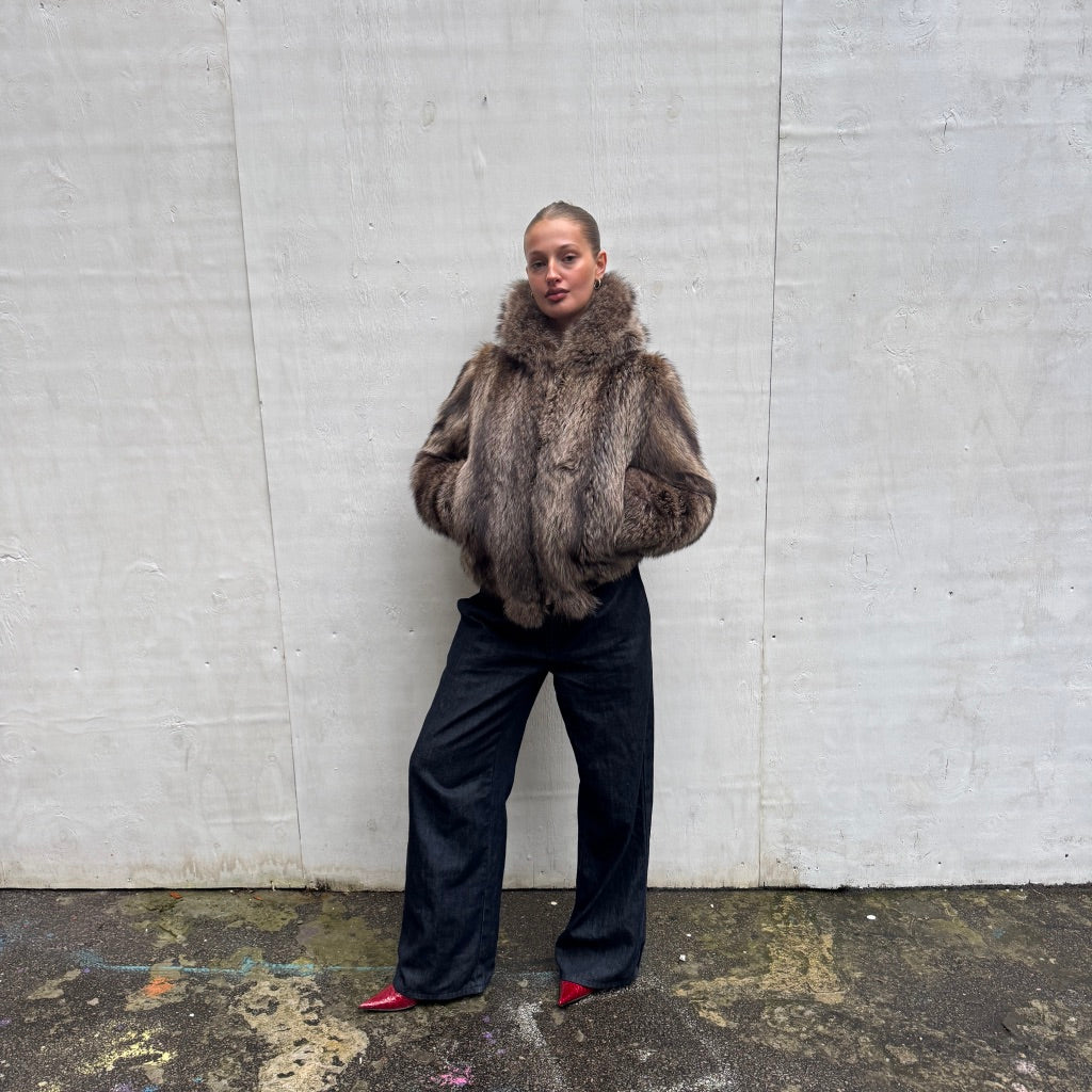 Thumbnail 89b5ca6f-f642-4391-8f18-d37d9d0b3902