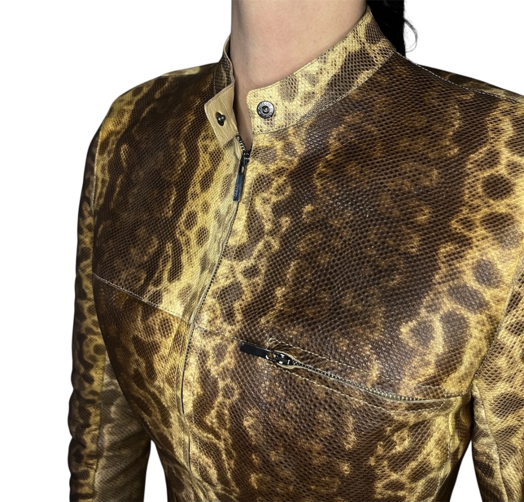 Thumbnail 6d5b80cd-1c74-42f2-9992-ca96058c6c4e