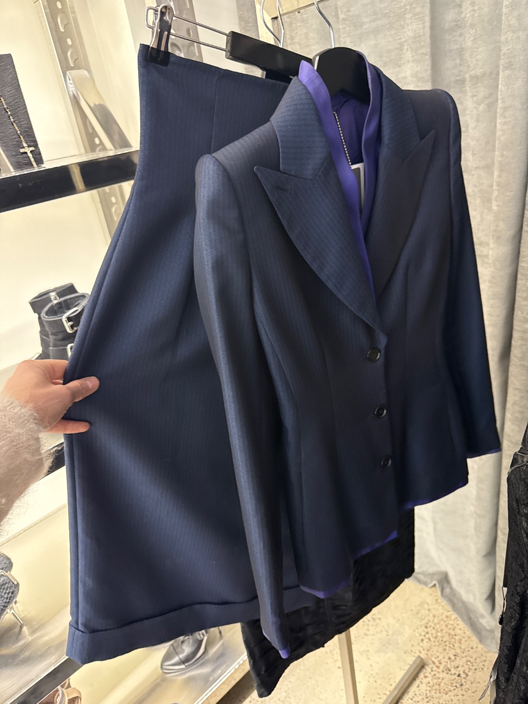 4dbf7043-9230-499f-b4be-3cbbe60aa178