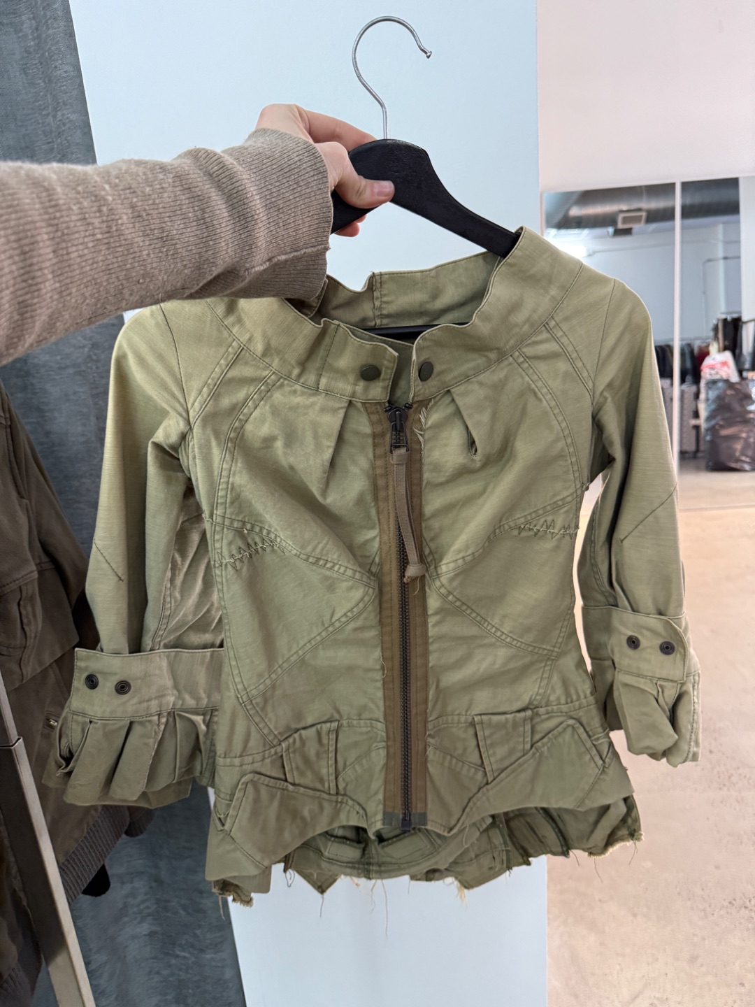 e2d36498-235b-4a69-acb6-73d4a5fa4c2d