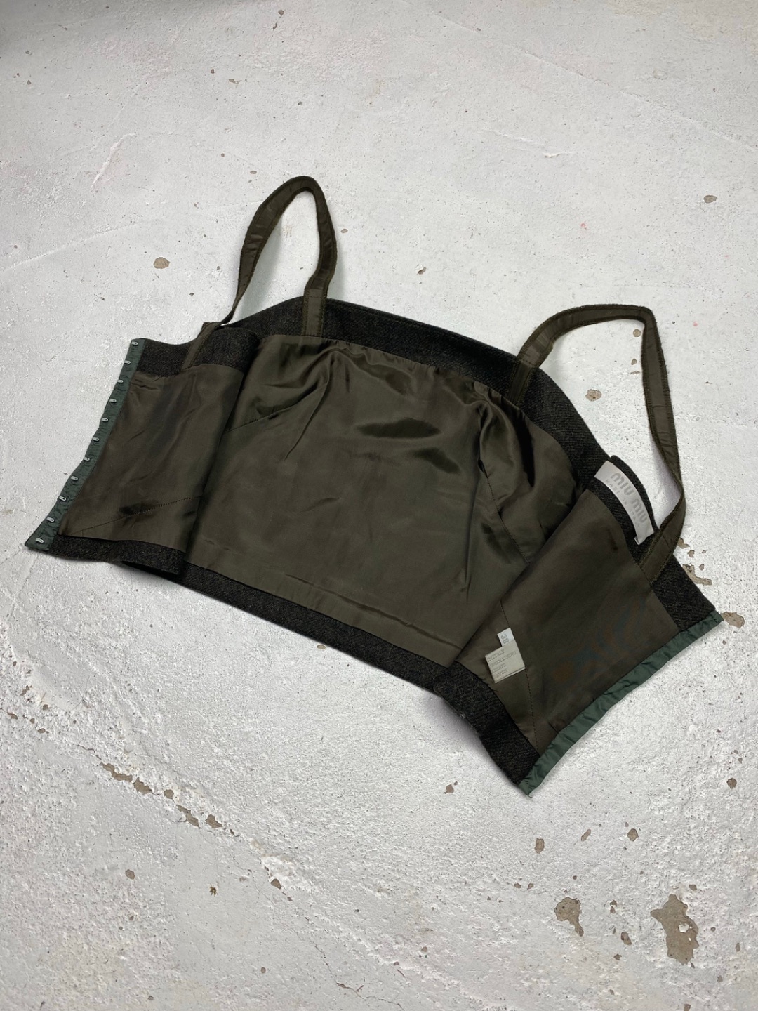 Thumbnail c4819779-5861-44a4-b334-6933ca638369