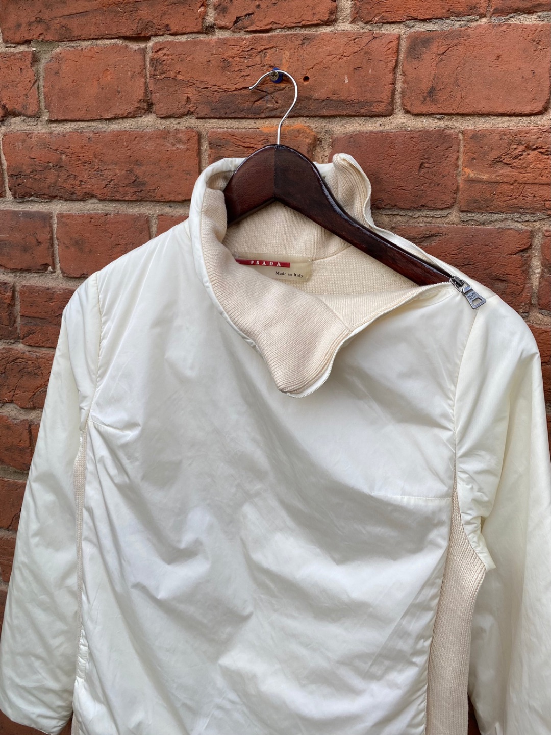 Thumbnail 47692abb-8c9a-432c-95e5-170f432c5130