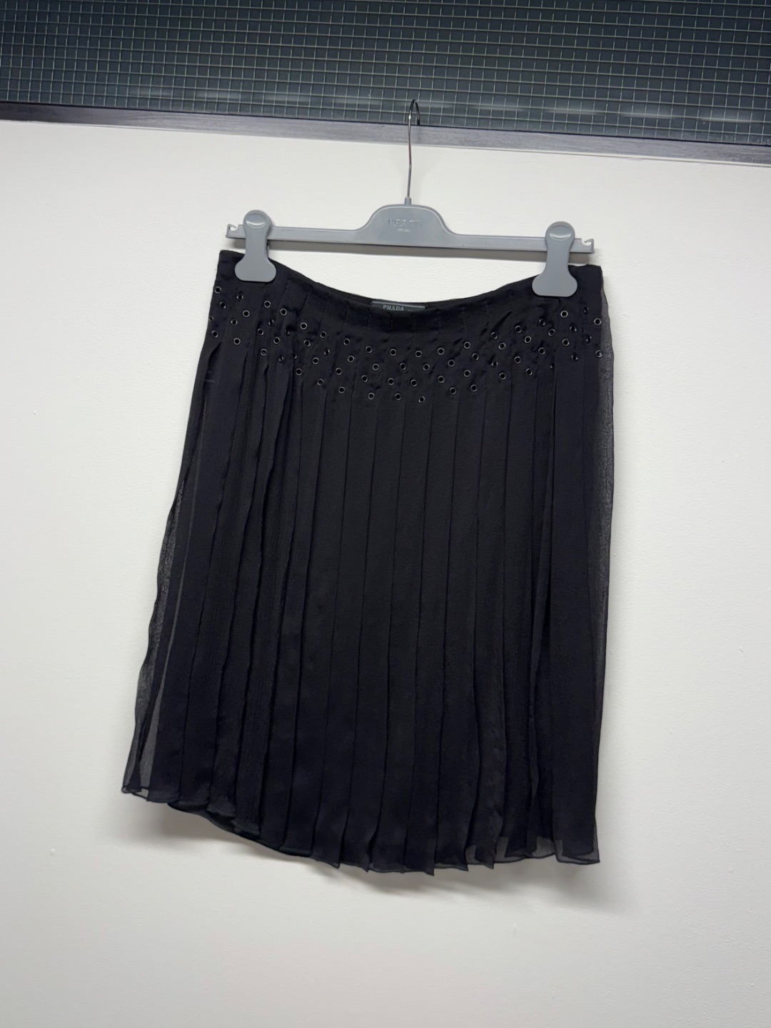 c9aff029-c7ce-4fad-818f-4dbc4a009377