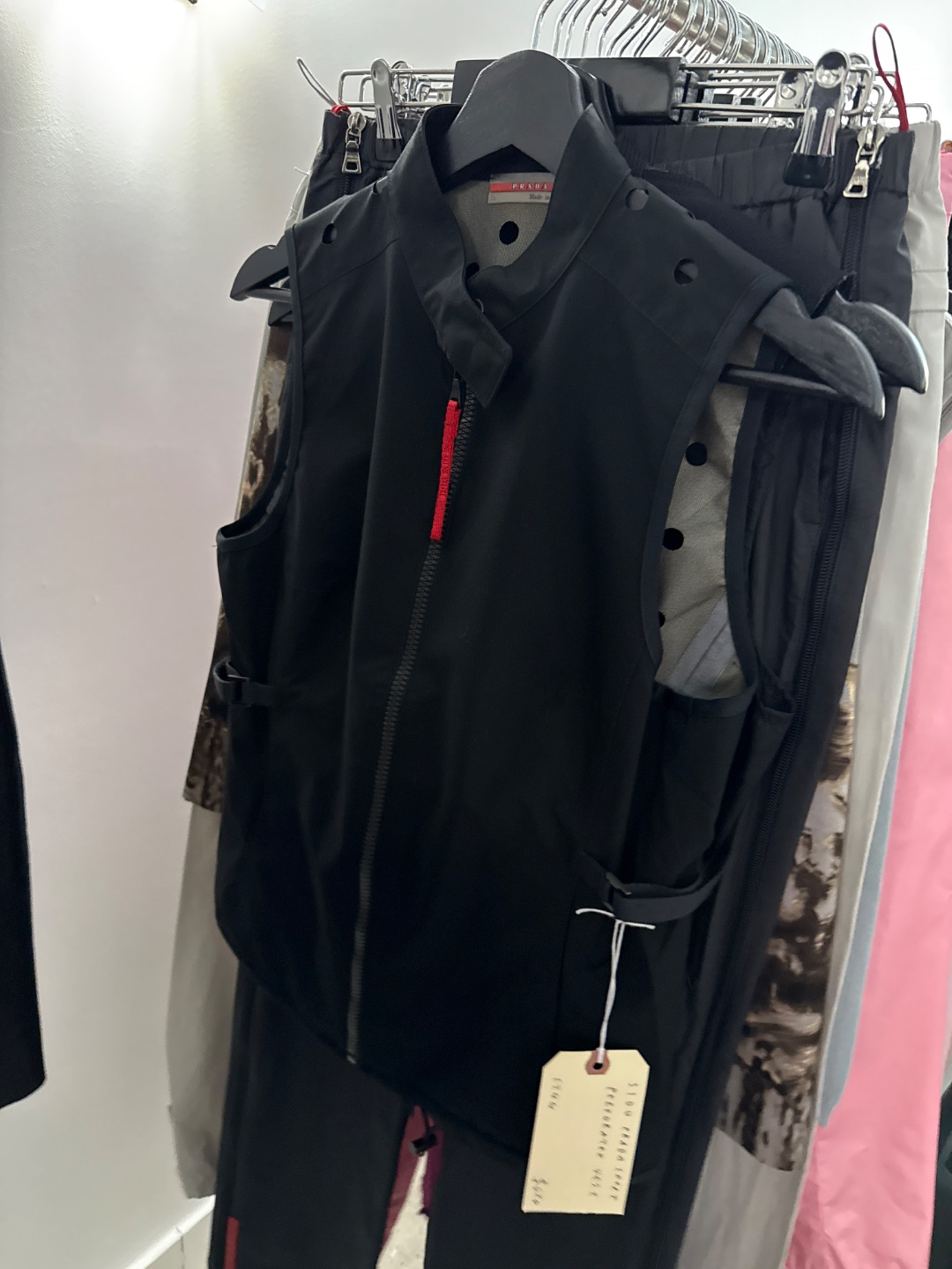 c57a22f9-7b6b-4584-8ff0-3be35d5789b2