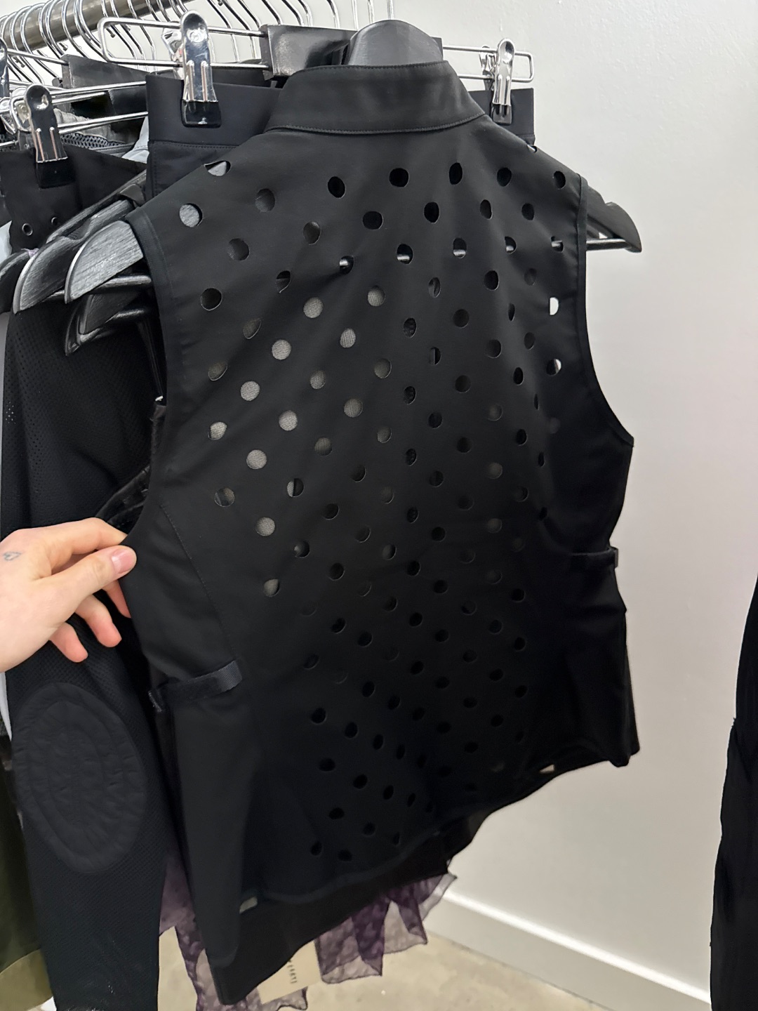 Thumbnail 120ccffc-d4bf-41ac-a6fa-5cf5a4fc0d1b