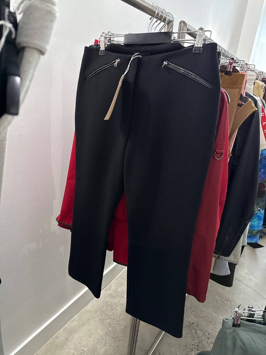 d8cb59db-affd-4515-a1b3-c7920381d553