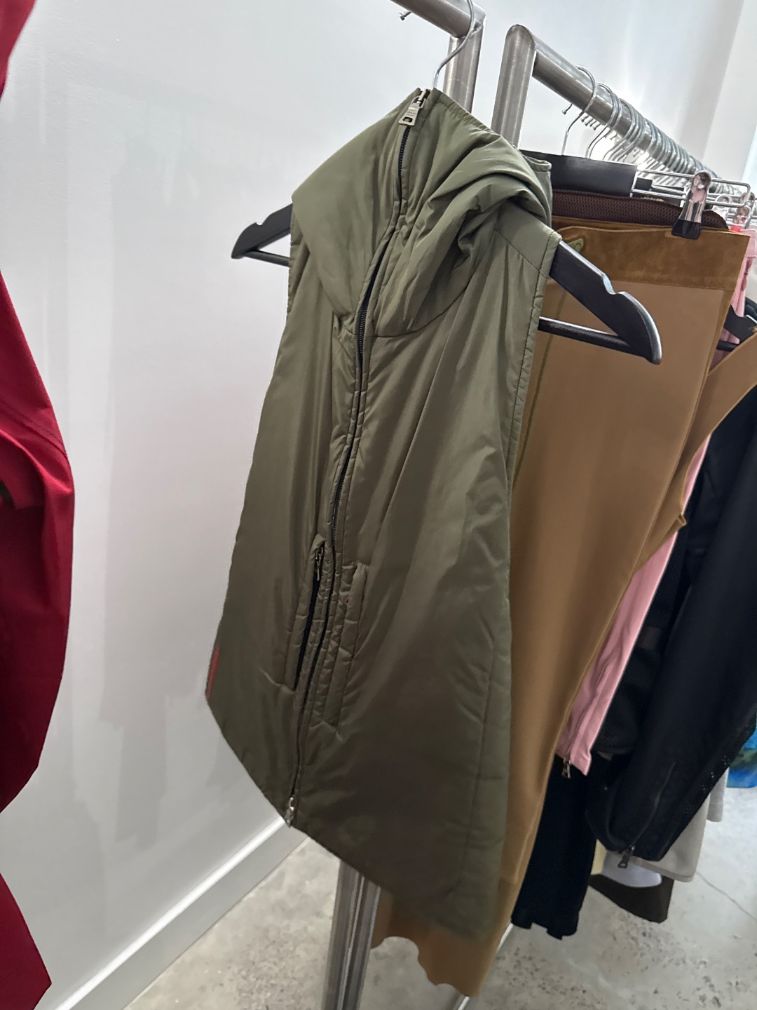 8e8c6434-225d-427a-b3ce-d20100418c29