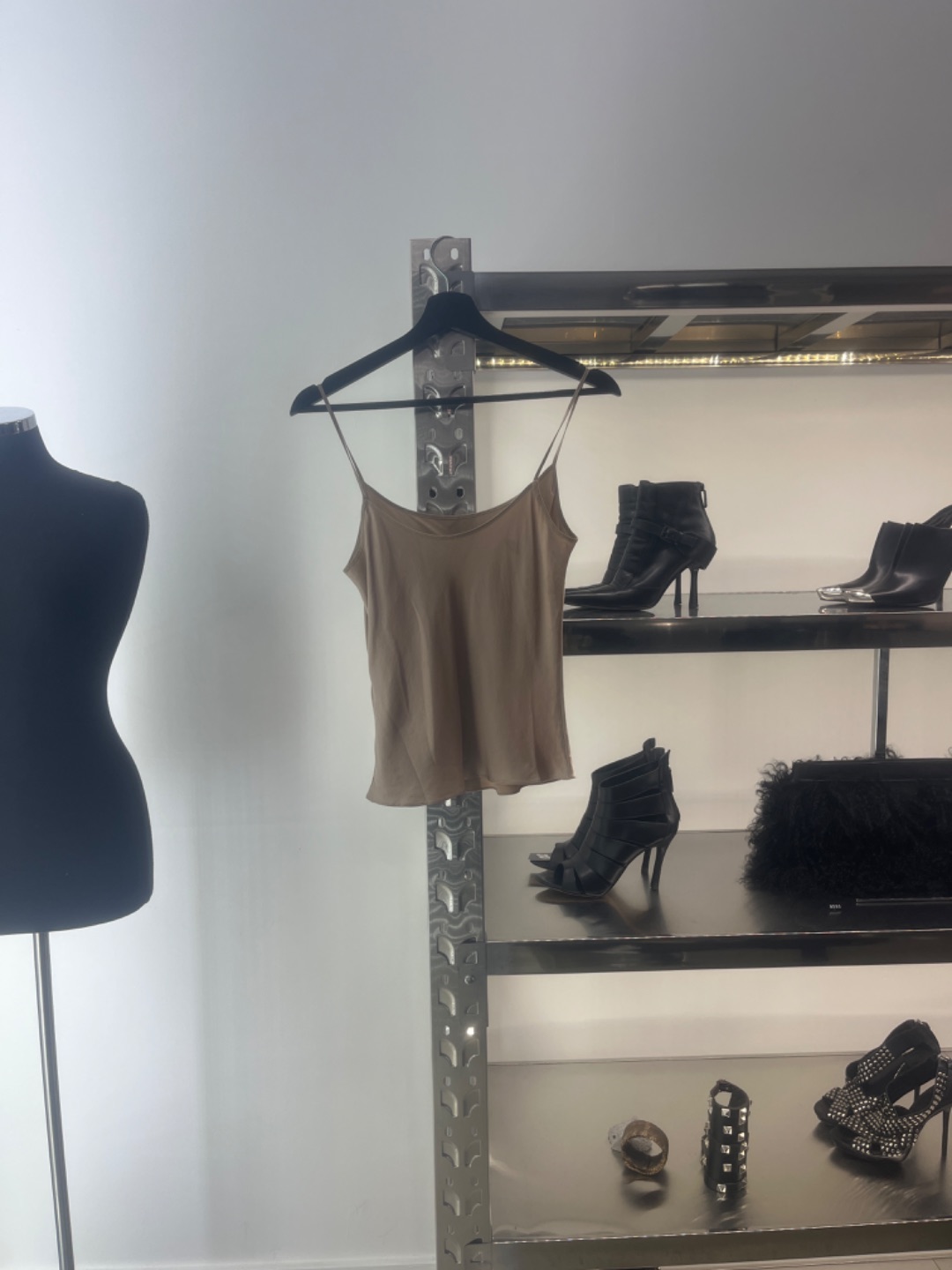 5ce6680c-dc12-4ddc-95b6-e8054c8c0988