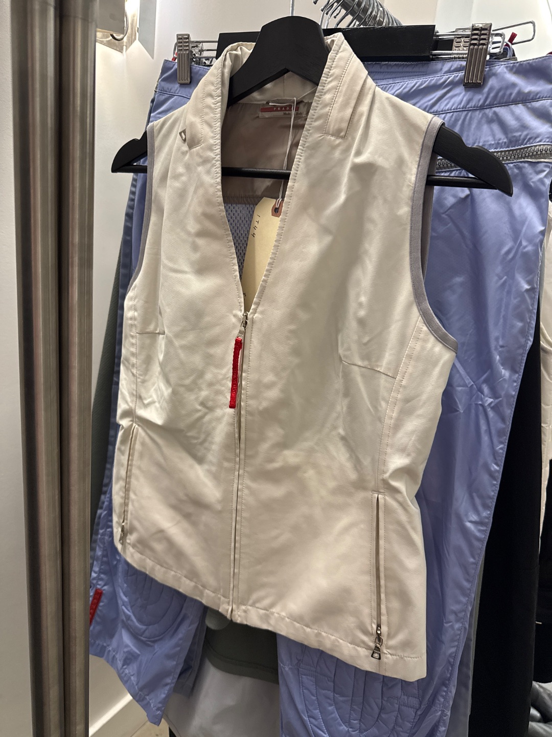 bdaf8eea-9c40-454a-b659-5f549a7a2a26