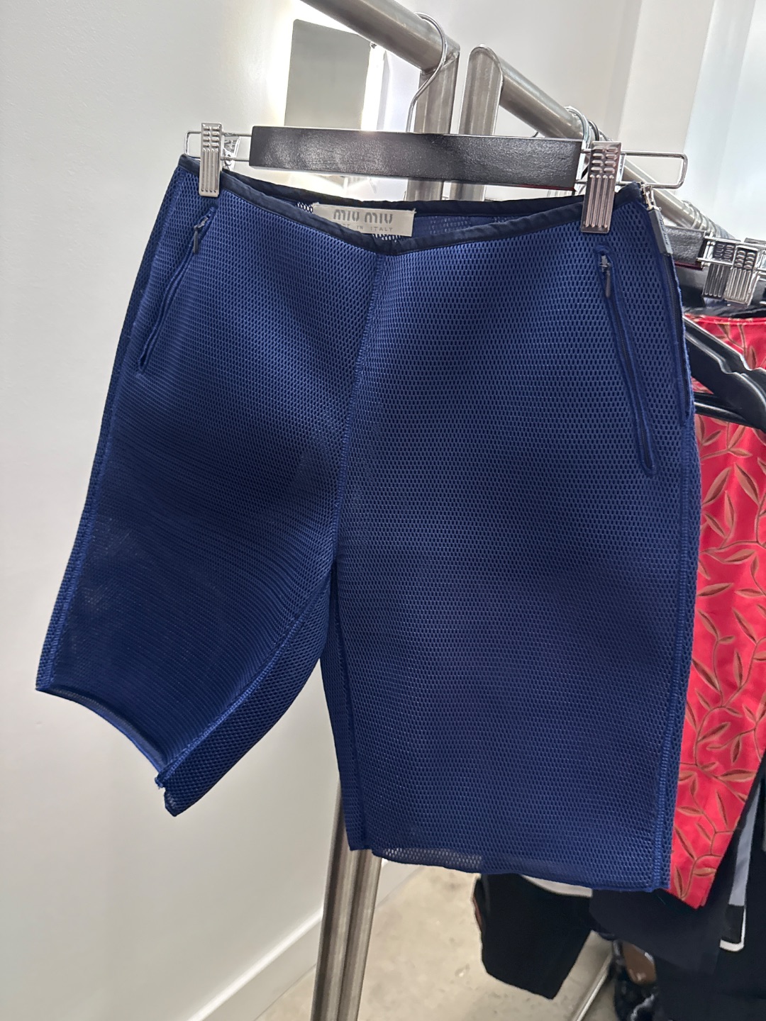 7a9ff4ba-f2e2-4dda-ba4d-07b53ef823c3