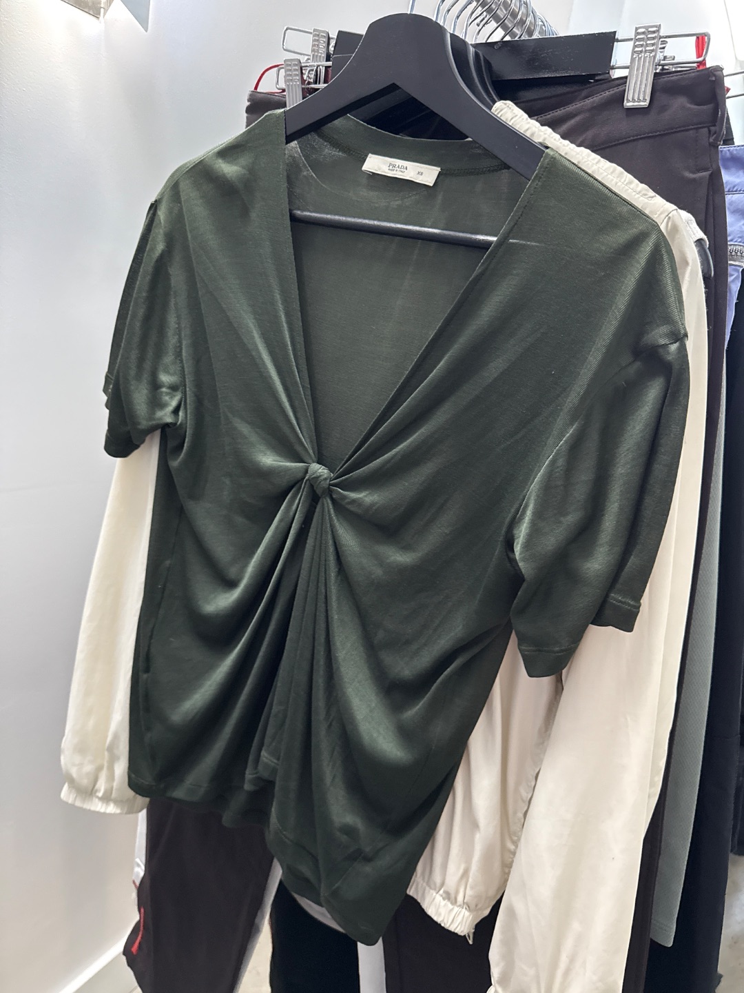 571e5b7d-d852-454c-aed0-25427232ea63