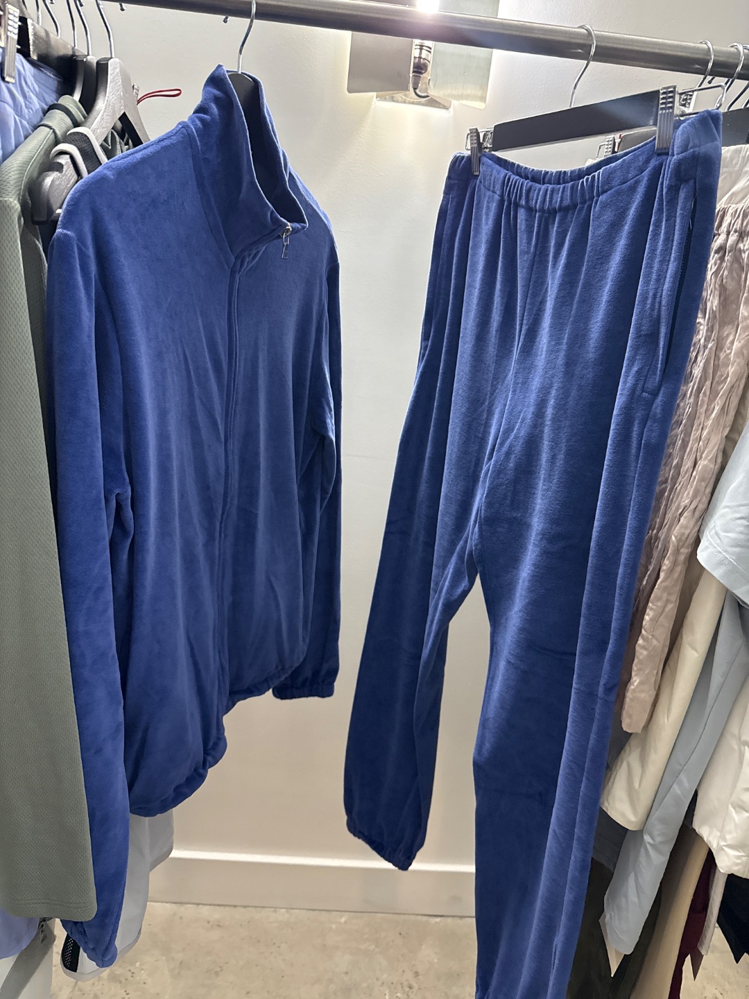 5248e3a2-a90c-45d3-8d65-40b2d299e90f