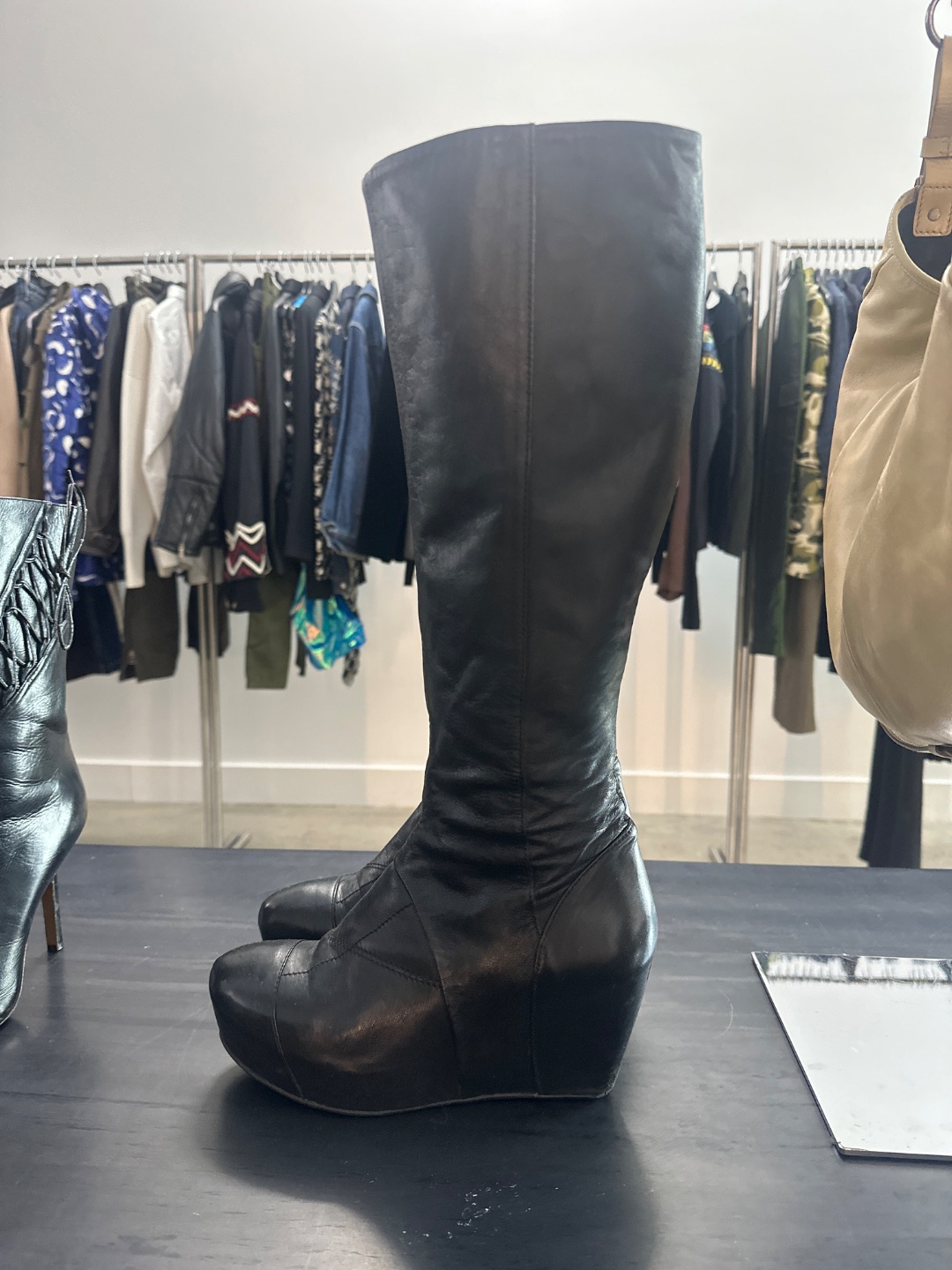 02dfc916-f9d4-45f5-81f6-5e8609303f0f