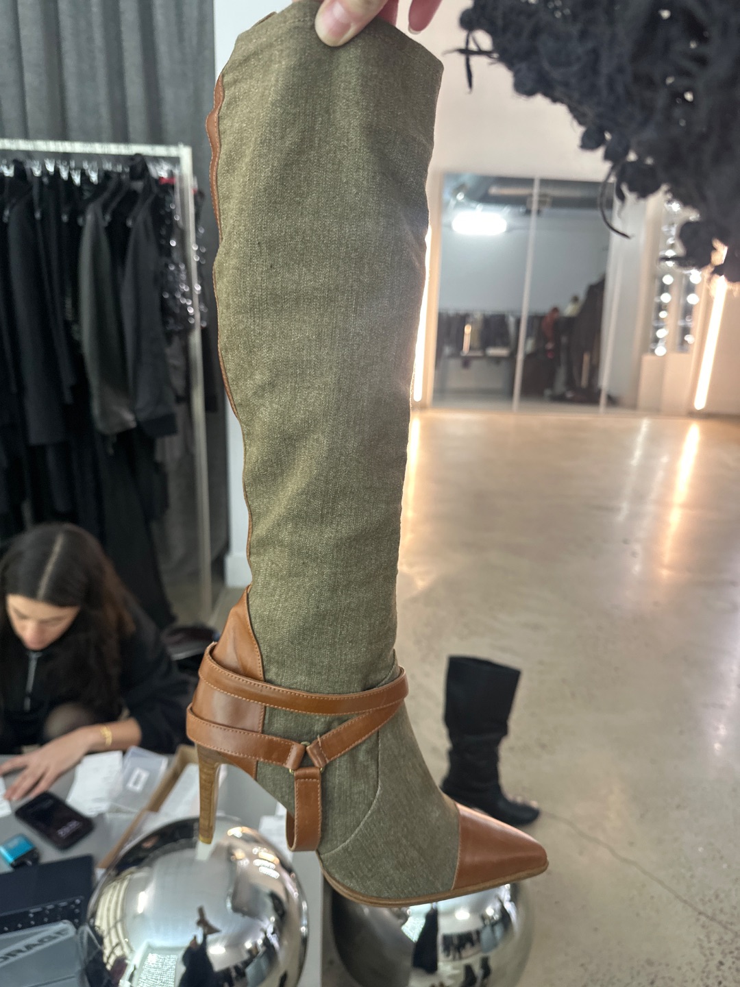 660c4fe9-1154-4323-be45-351d93152482