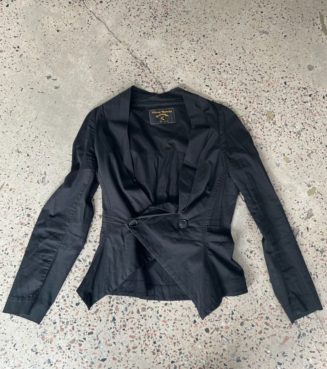 2f7891f7-72e3-4f0c-a265-114bec01a504