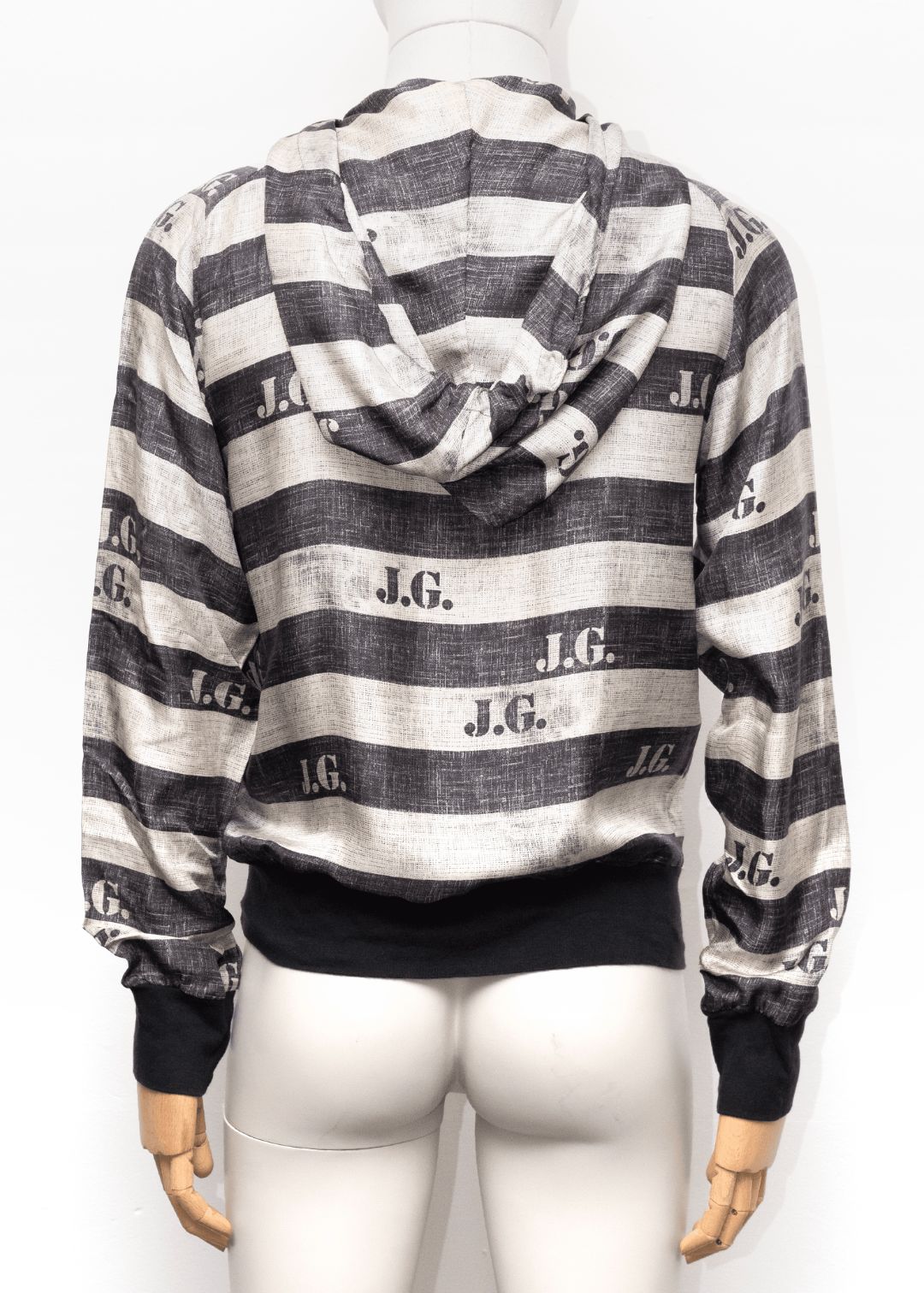 Thumbnail 11677de3-e7c9-4796-b879-aabe2ce0f41a