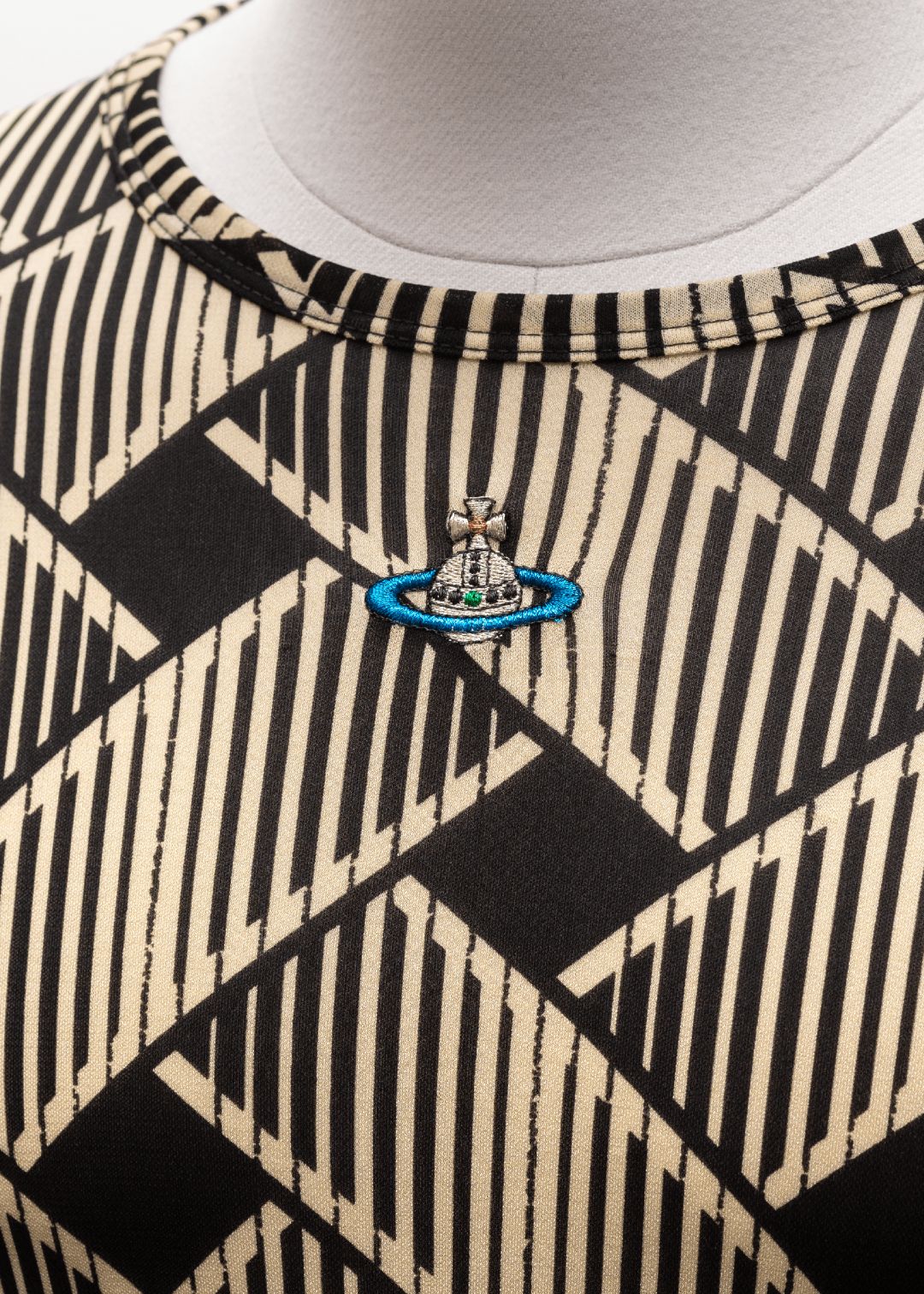 Thumbnail 4a323bb0-35ee-4db6-92dc-9b506b20c857