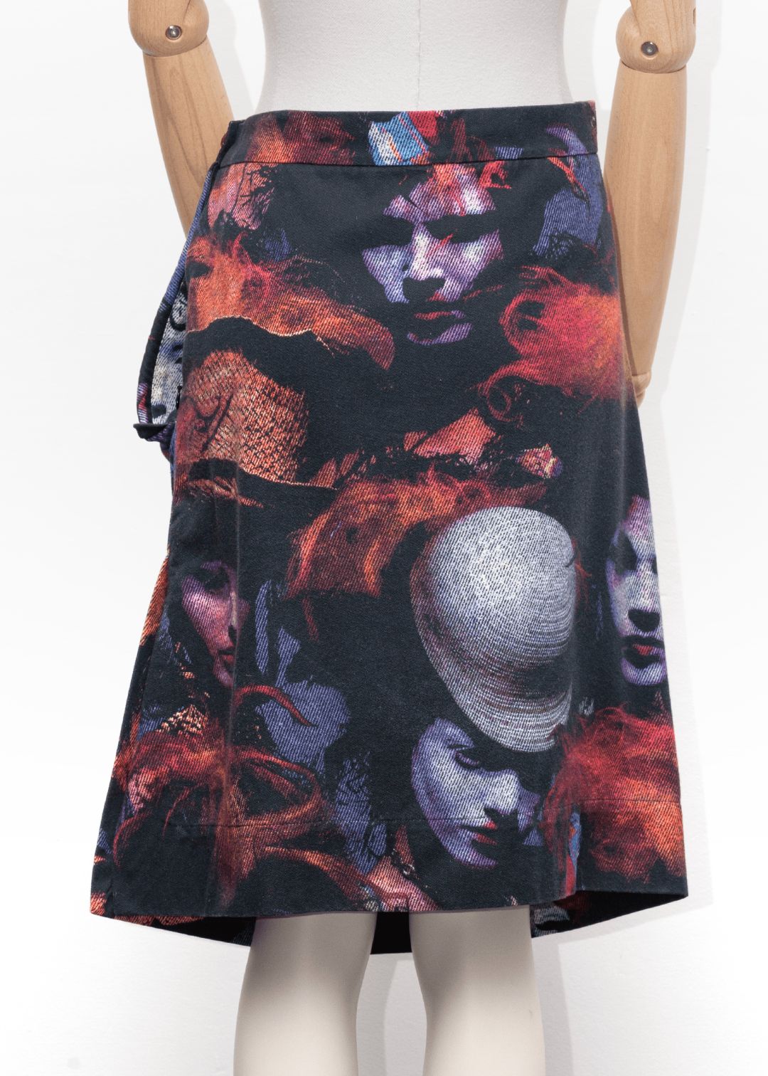 Thumbnail 865f375e-5b75-45cf-9a71-1164f0bc9bd0