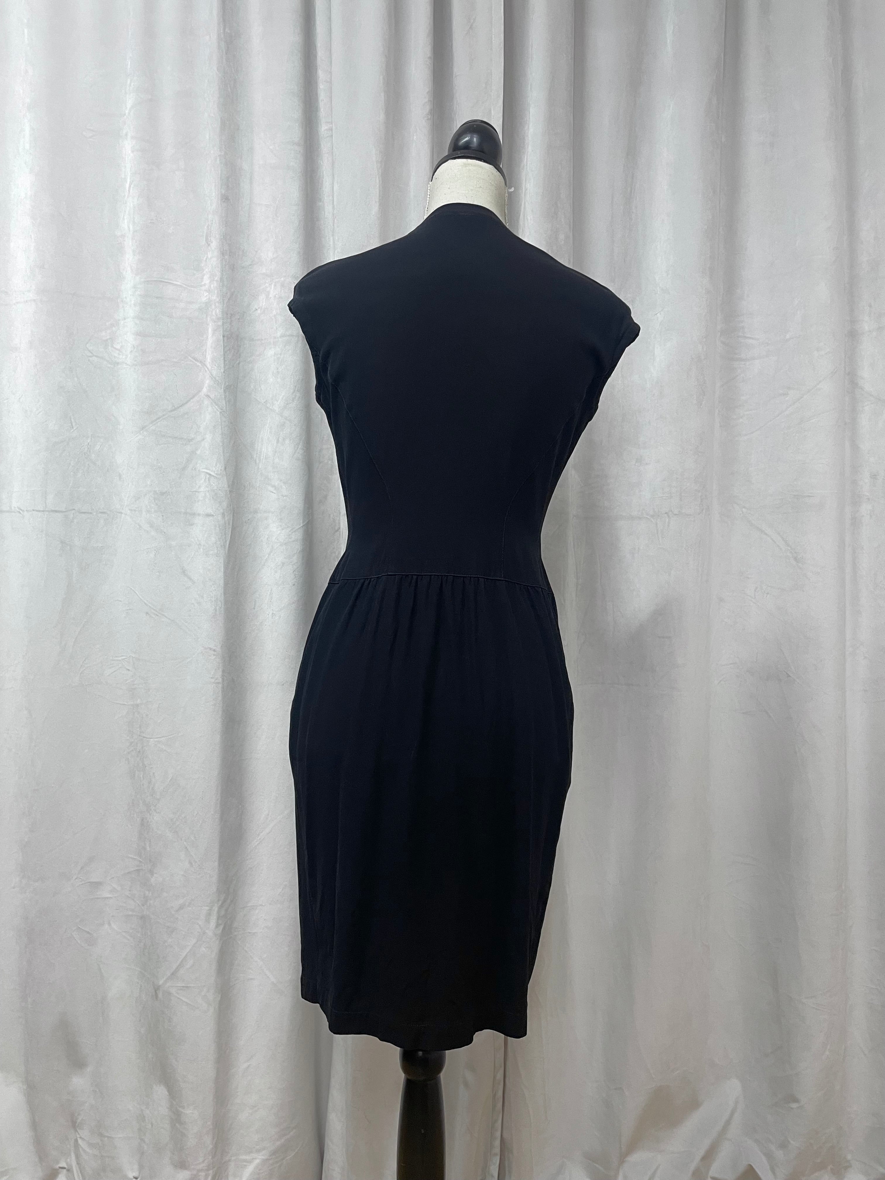 Thumbnail 25507751-f756-40a2-bed2-23342b529c76